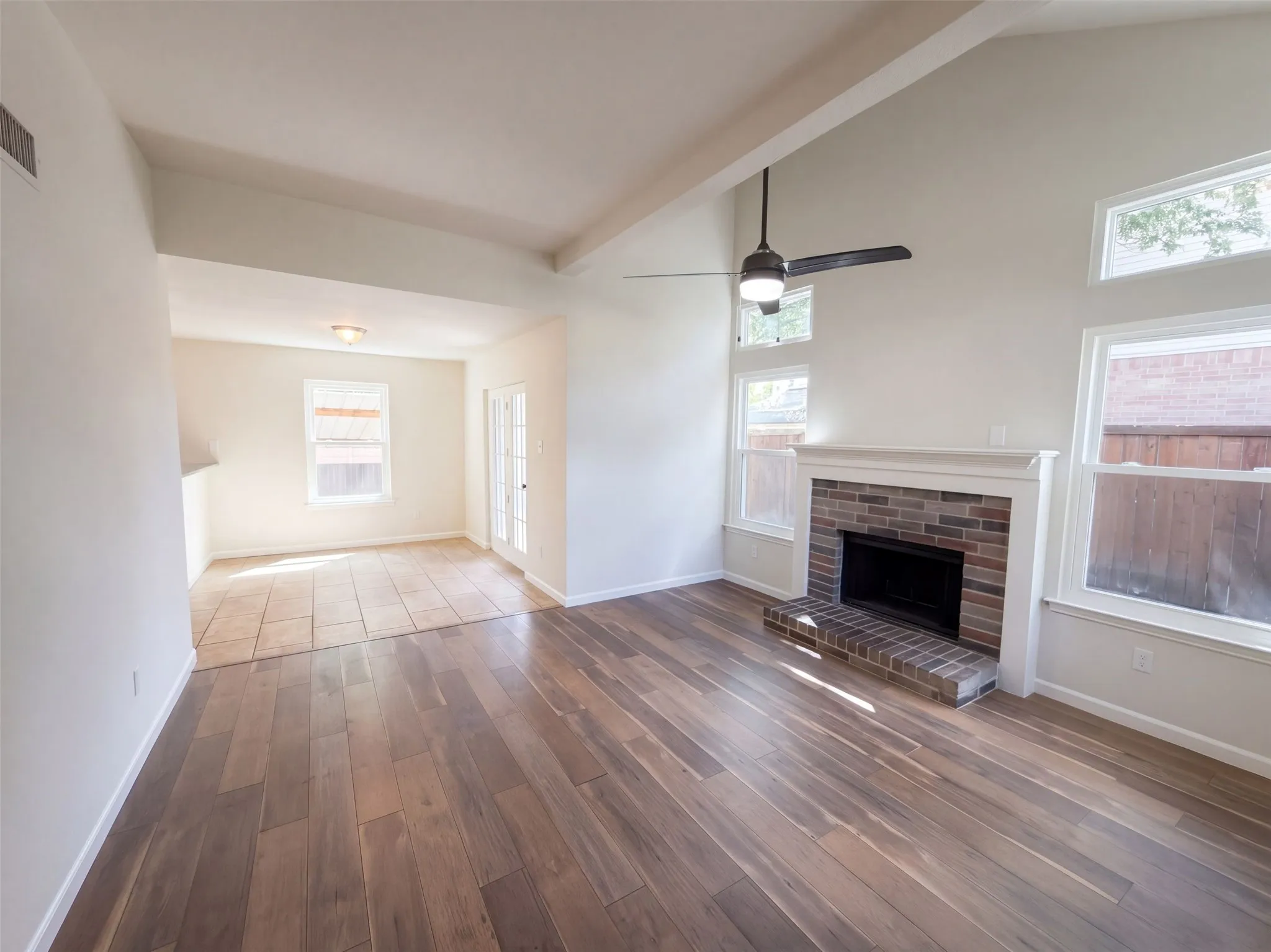 Single Family Residence For Sale in Dallas County , 832 Brockden Drive, Mesquite, Texas 75149, 3 Bedroom, 2 Bathroom, Garage spaces, 1,329 Sqft, built in 1987, mls#21401334, Real Estate Agent in Mesquite, Homes For Sale in Dallas county, Homes For Sale in Mesquite, Realtor in Mesquite Texas, Real Estate Brokerage Independent Realty Texas, Luminita Cordes Realtor