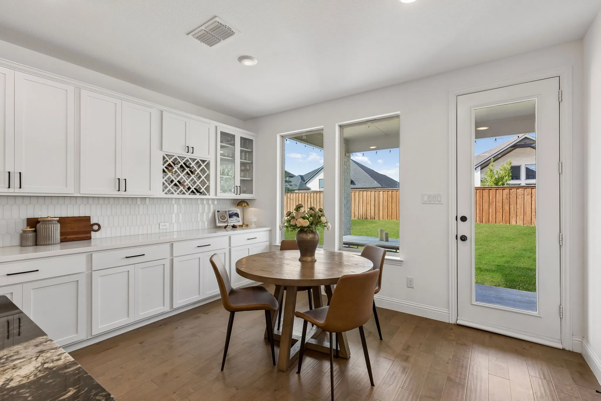 Single Family Residence For Sale in Denton County , 2622 Eucalyptus Road, Frisco, Texas 75033, 5 Bedroom, 6 Bathroom, 3 Garage spaces, 4,023 Sqft, built in 2020, mls#21399100, Real Estate Agent in Frisco, Homes For Sale in Denton county, Homes For Sale in Frisco, Realtor in Frisco Texas, Real Estate Brokerage Independent Realty Texas, Luminita Cordes Realtor