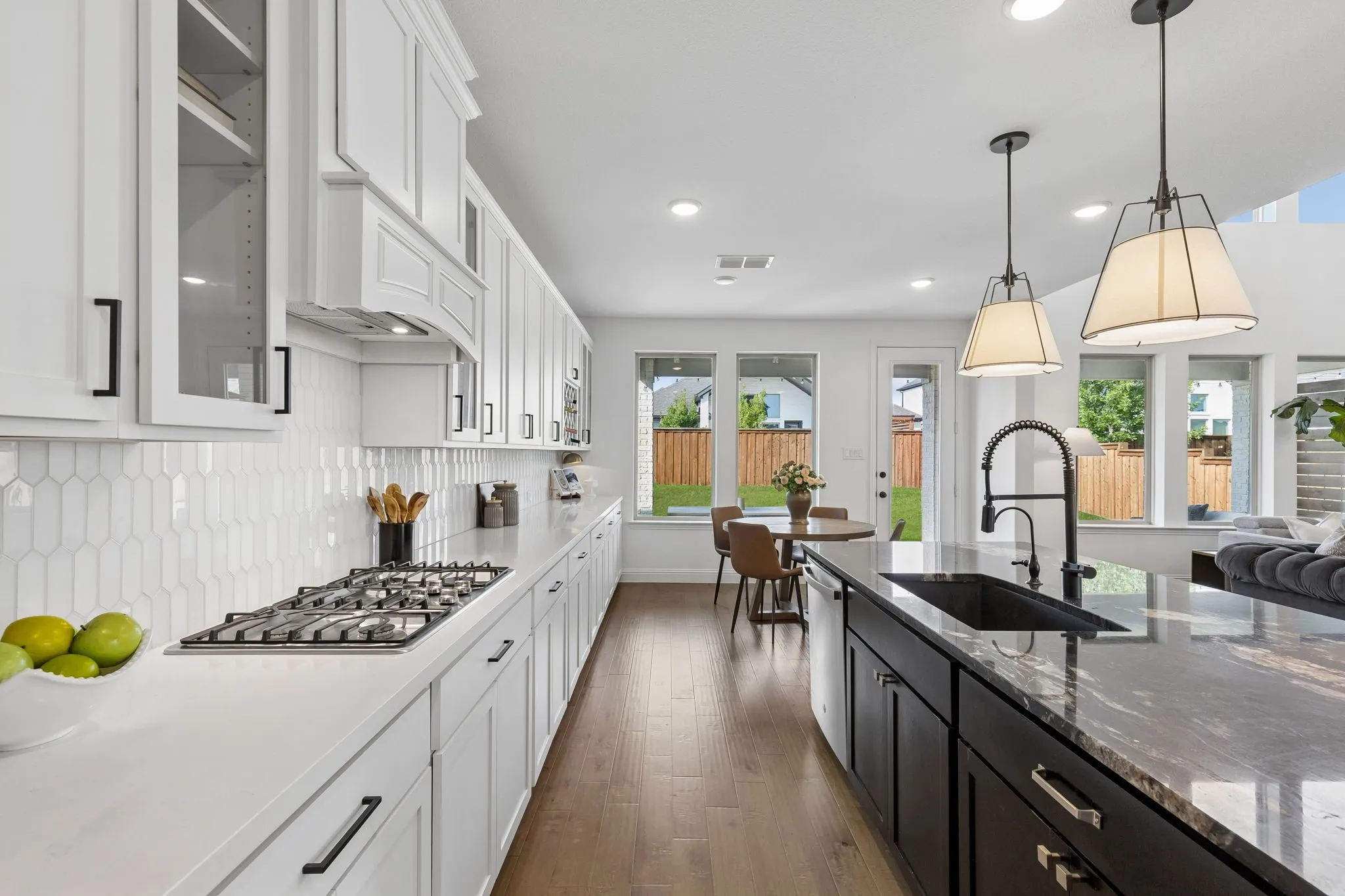Single Family Residence For Sale in Denton County , 2622 Eucalyptus Road, Frisco, Texas 75033, 5 Bedroom, 6 Bathroom, 3 Garage spaces, 4,023 Sqft, built in 2020, mls#21399100, Real Estate Agent in Frisco, Homes For Sale in Denton county, Homes For Sale in Frisco, Realtor in Frisco Texas, Real Estate Brokerage Independent Realty Texas, Luminita Cordes Realtor