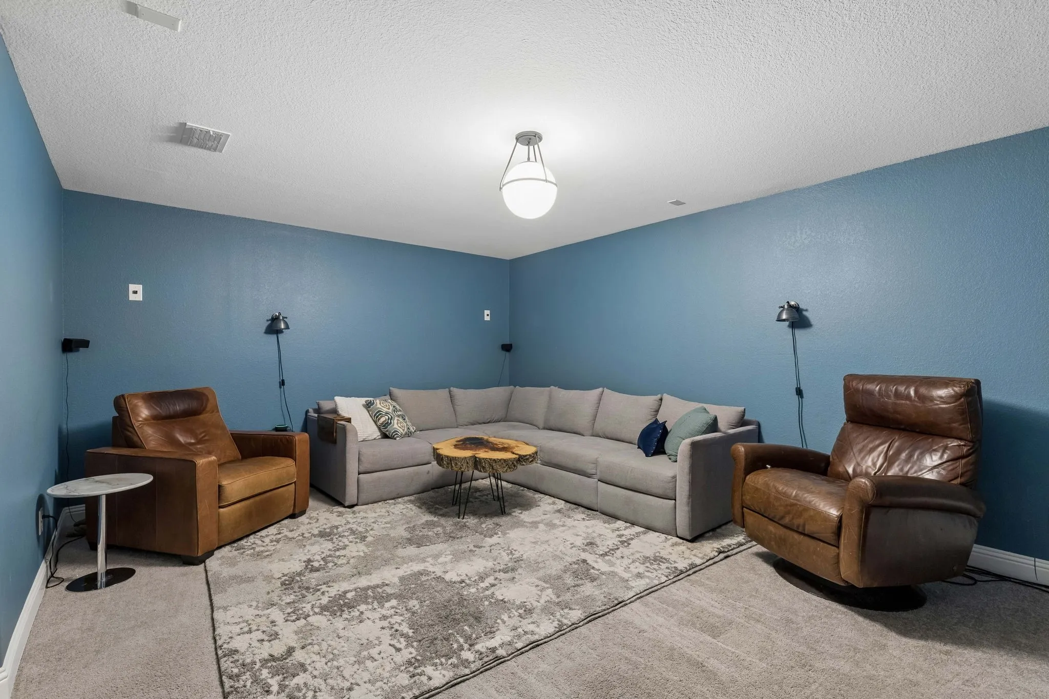 Single Family Residence For Sale in Denton County , 2622 Eucalyptus Road, Frisco, Texas 75033, 5 Bedroom, 6 Bathroom, 3 Garage spaces, 4,023 Sqft, built in 2020, mls#21399100, Real Estate Agent in Frisco, Homes For Sale in Denton county, Homes For Sale in Frisco, Realtor in Frisco Texas, Real Estate Brokerage Independent Realty Texas, Luminita Cordes Realtor