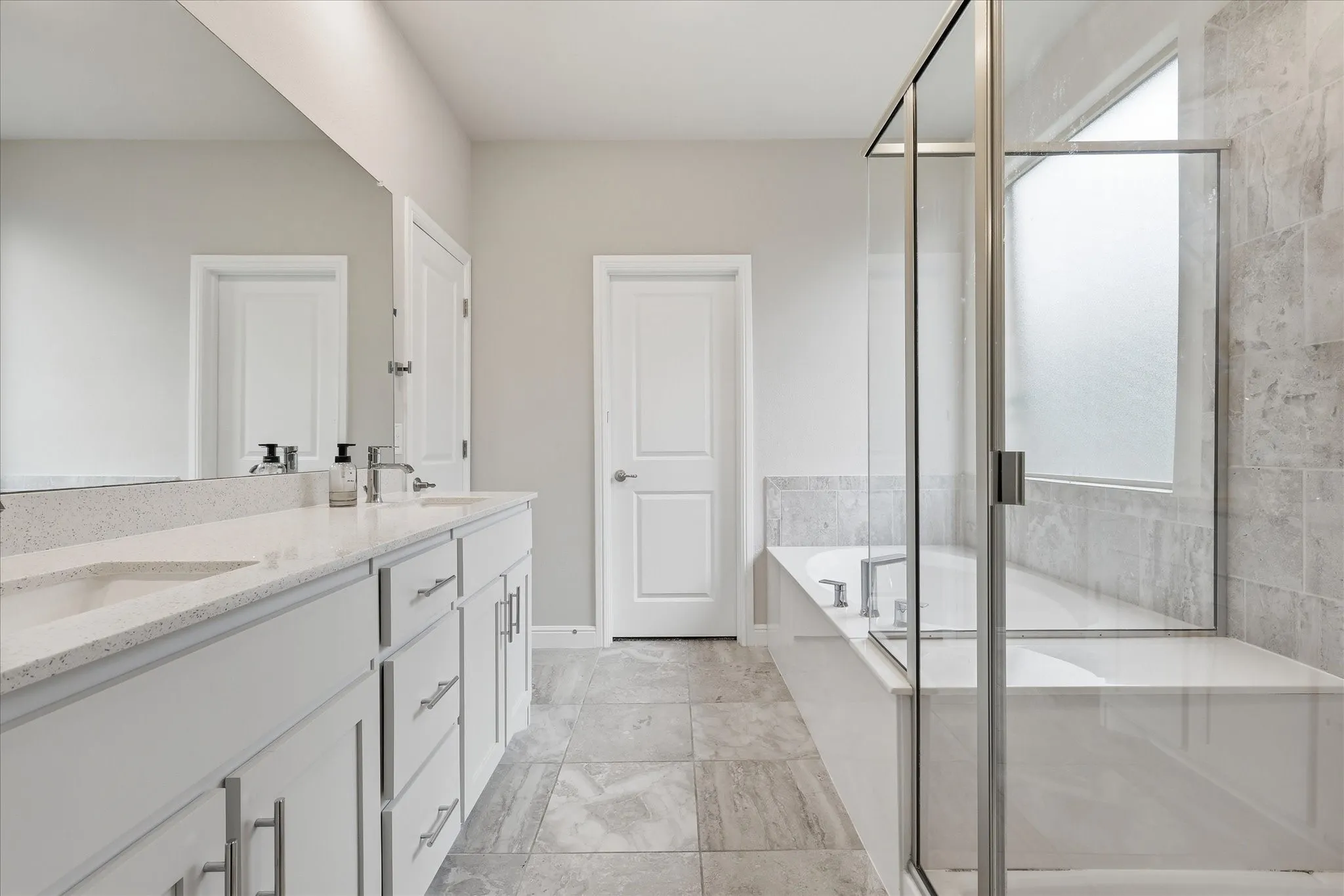 Single Family Residence For Sale in Denton County , 1617 Longspur Drive, Northlake, Texas 76226, 5 Bedroom, 4 Bathroom, 2 Garage spaces, 2,782 Sqft, built in 2022, mls#21400273, Real Estate Agent in Northlake, Homes For Sale in Denton county, Homes For Sale in Northlake, Realtor in Northlake Texas, Real Estate Brokerage Independent Realty Texas, Luminita Cordes Realtor