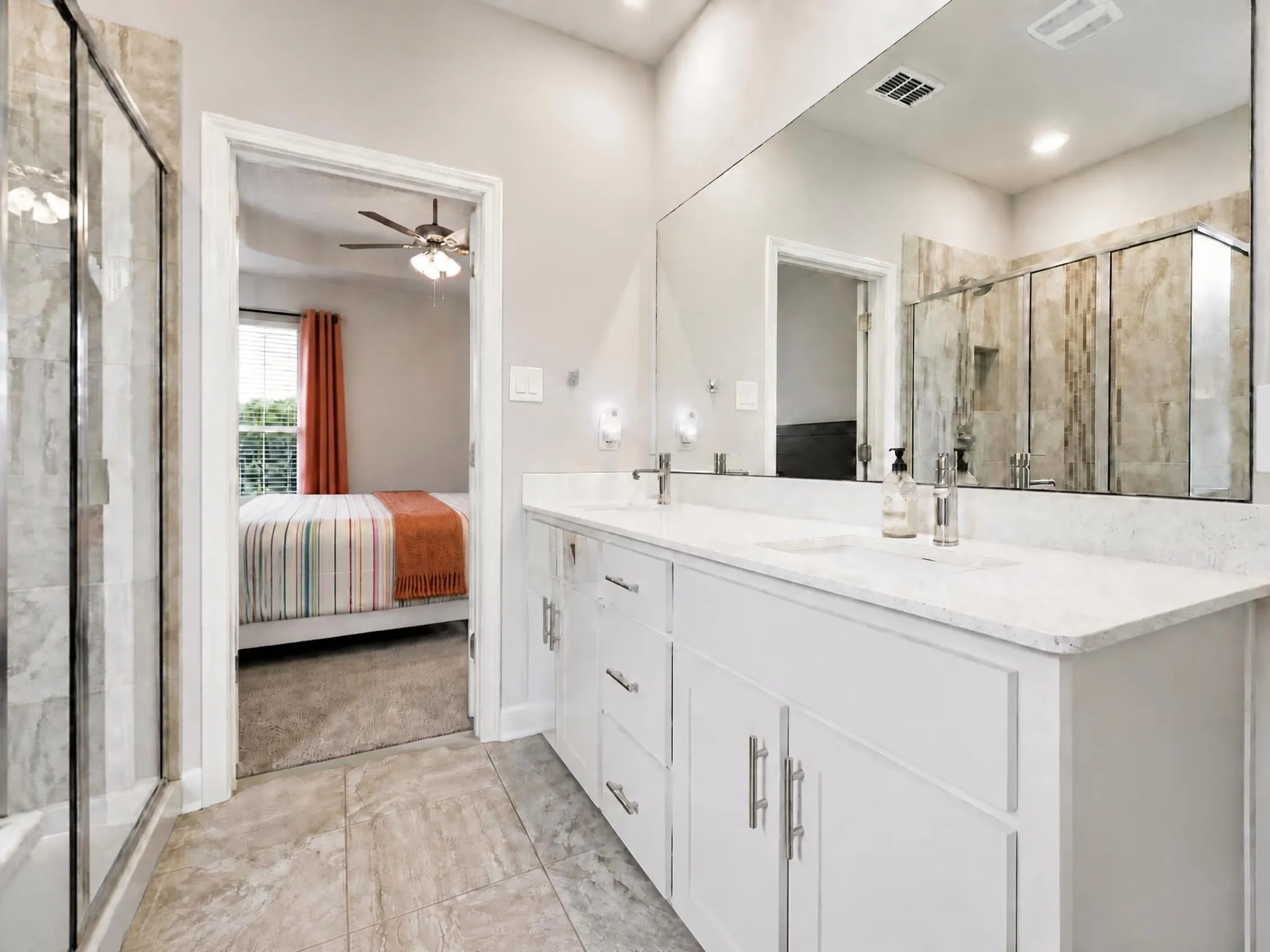 Single Family Residence For Sale in Denton County , 1617 Longspur Drive, Northlake, Texas 76226, 5 Bedroom, 4 Bathroom, 2 Garage spaces, 2,782 Sqft, built in 2022, mls#21400273, Real Estate Agent in Northlake, Homes For Sale in Denton county, Homes For Sale in Northlake, Realtor in Northlake Texas, Real Estate Brokerage Independent Realty Texas, Luminita Cordes Realtor
