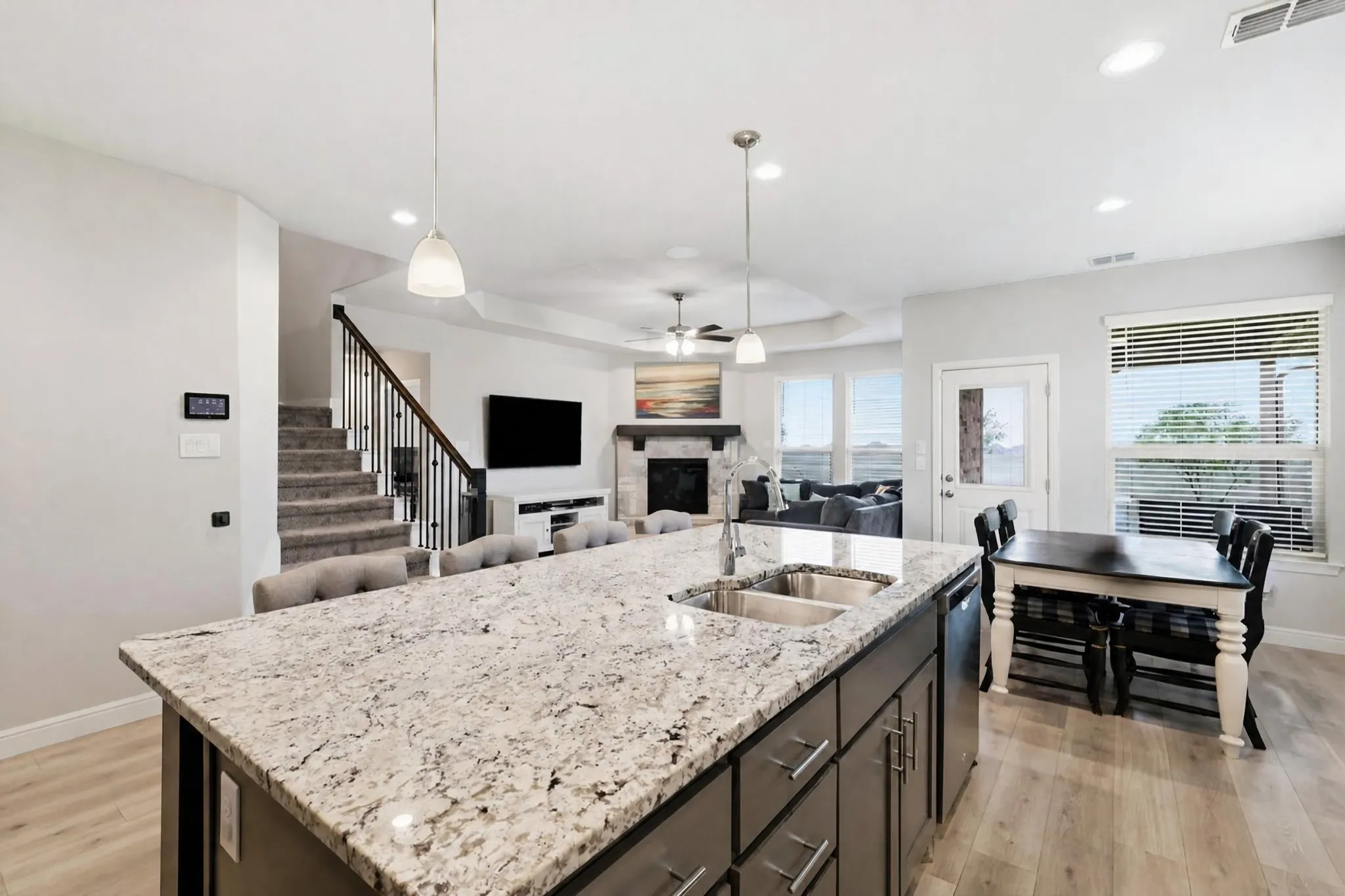 Single Family Residence For Sale in Denton County , 1617 Longspur Drive, Northlake, Texas 76226, 5 Bedroom, 4 Bathroom, 2 Garage spaces, 2,782 Sqft, built in 2022, mls#21400273, Real Estate Agent in Northlake, Homes For Sale in Denton county, Homes For Sale in Northlake, Realtor in Northlake Texas, Real Estate Brokerage Independent Realty Texas, Luminita Cordes Realtor
