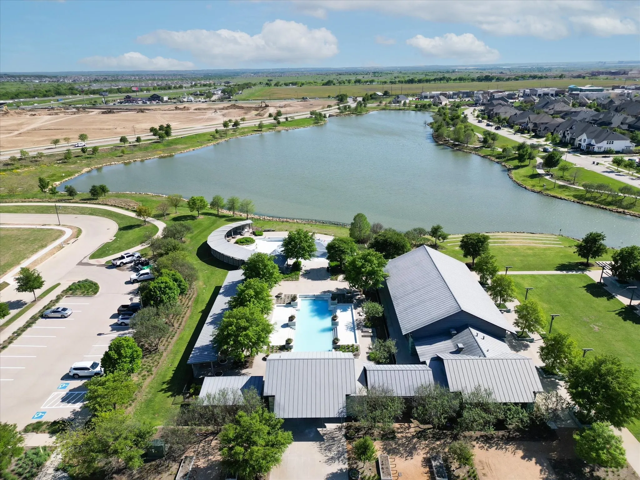 Single Family Residence For Sale in Denton County , 1617 Longspur Drive, Northlake, Texas 76226, 5 Bedroom, 4 Bathroom, 2 Garage spaces, 2,782 Sqft, built in 2022, mls#21400273, Real Estate Agent in Northlake, Homes For Sale in Denton county, Homes For Sale in Northlake, Realtor in Northlake Texas, Real Estate Brokerage Independent Realty Texas, Luminita Cordes Realtor