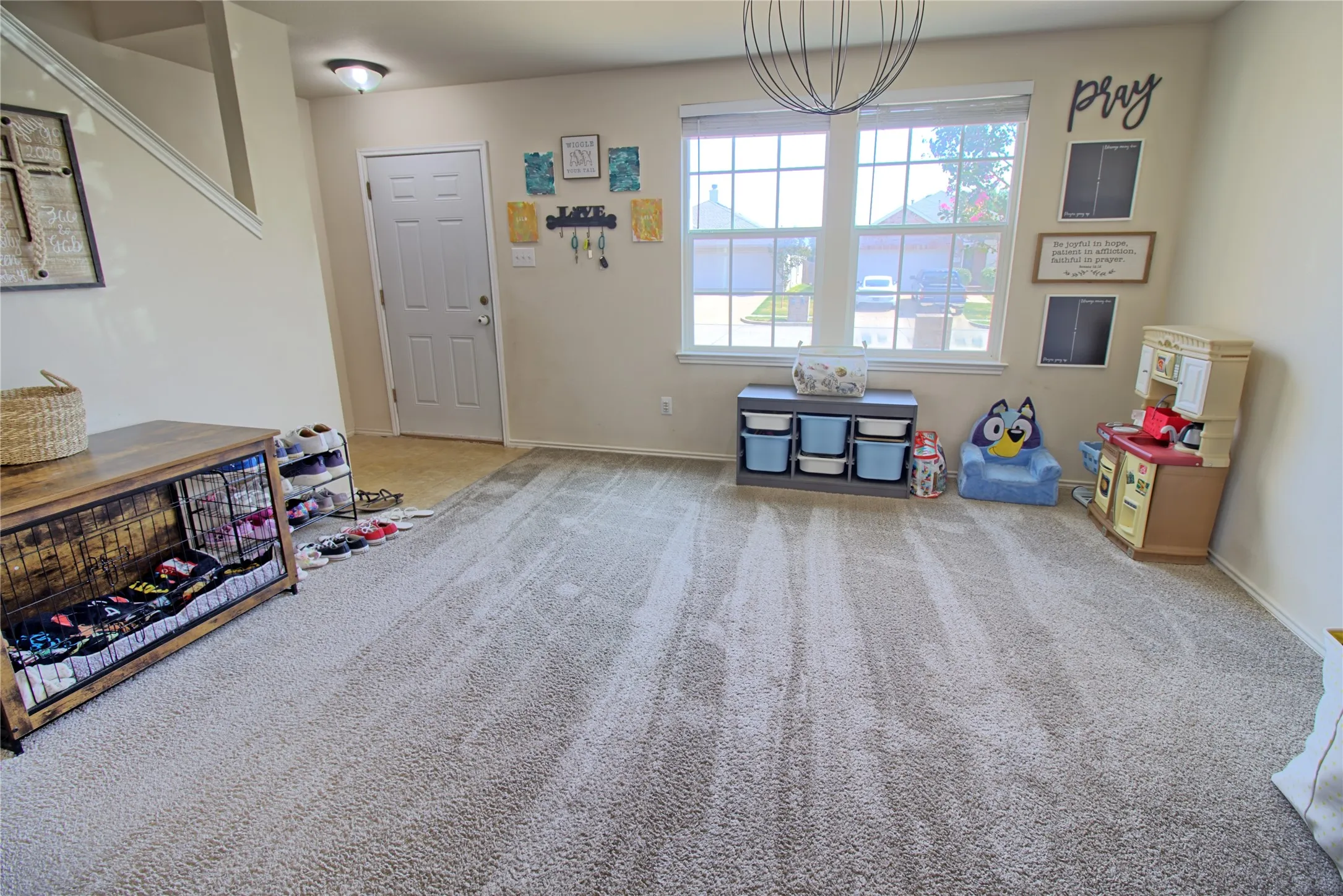 Single Family Residence For Sale in Johnson County , 1312 Gayle Street, Burleson, Texas 76028, 3 Bedroom, 3 Bathroom, 2 Garage spaces, 2,172 Sqft, built in 2007, mls#21399647, Real Estate Agent in Burleson, Homes For Sale in Johnson county, Homes For Sale in Burleson, Realtor in Burleson Texas, Real Estate Brokerage Independent Realty Texas, Luminita Cordes Realtor