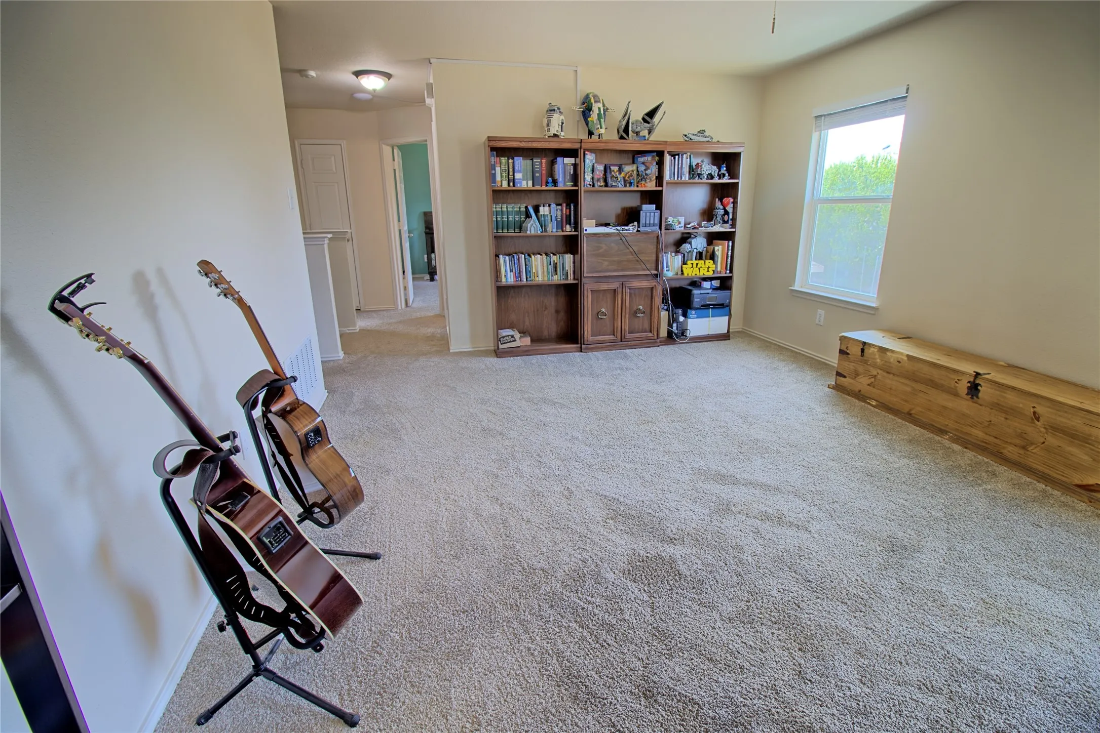 Single Family Residence For Sale in Johnson County , 1312 Gayle Street, Burleson, Texas 76028, 3 Bedroom, 3 Bathroom, 2 Garage spaces, 2,172 Sqft, built in 2007, mls#21399647, Real Estate Agent in Burleson, Homes For Sale in Johnson county, Homes For Sale in Burleson, Realtor in Burleson Texas, Real Estate Brokerage Independent Realty Texas, Luminita Cordes Realtor