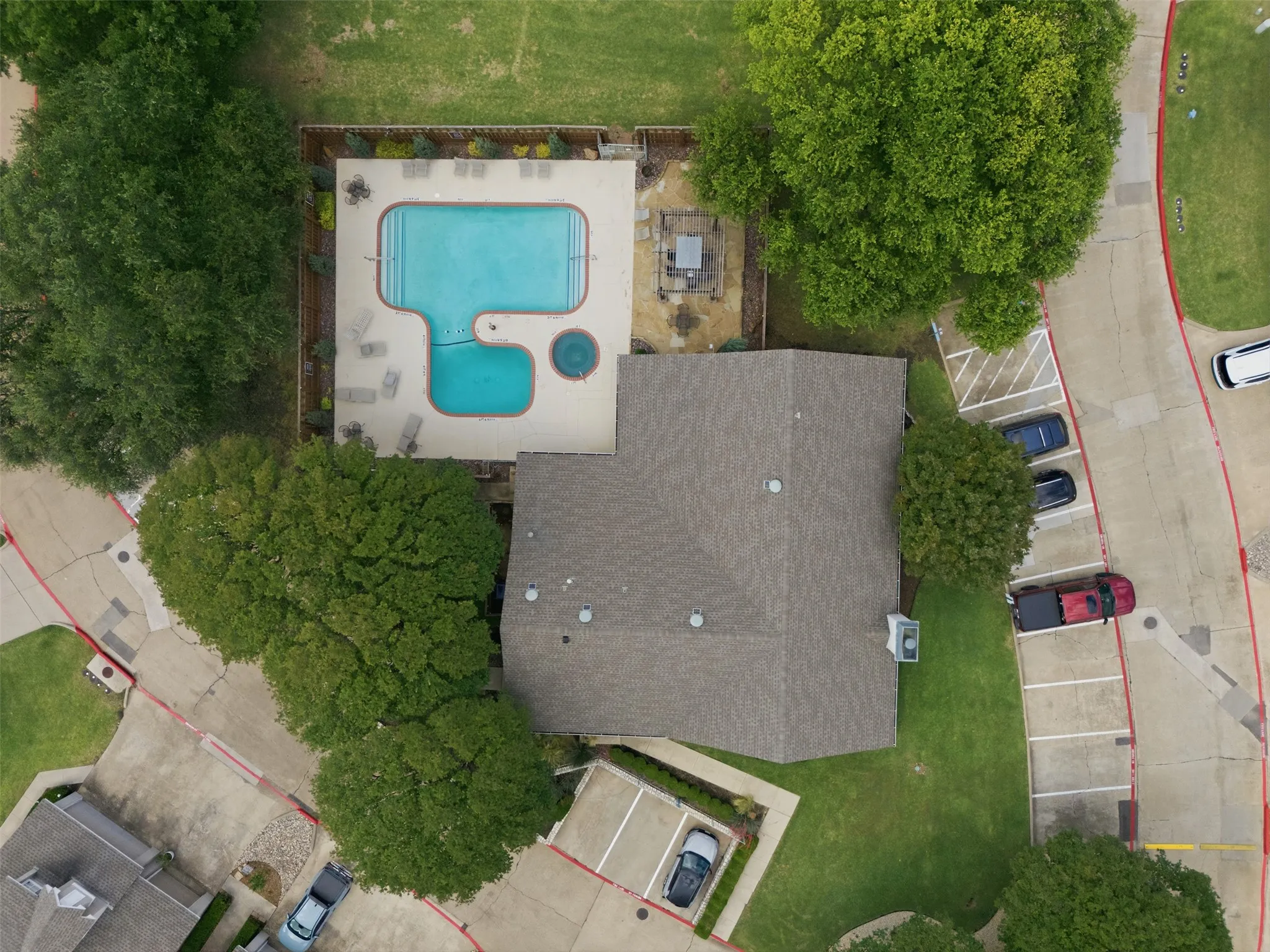 Townhouse For Sale in Collin County , 8400 Hickory Street 2301, Frisco, Texas 75034, 2 Bedroom, 3 Bathroom, 2 Garage spaces, 1,014 Sqft, built in 1987, mls#21400520, Real Estate Agent in Frisco, Homes For Sale in Collin county, Homes For Sale in Frisco, Realtor in Frisco Texas, Real Estate Brokerage Independent Realty Texas, Luminita Cordes Realtor