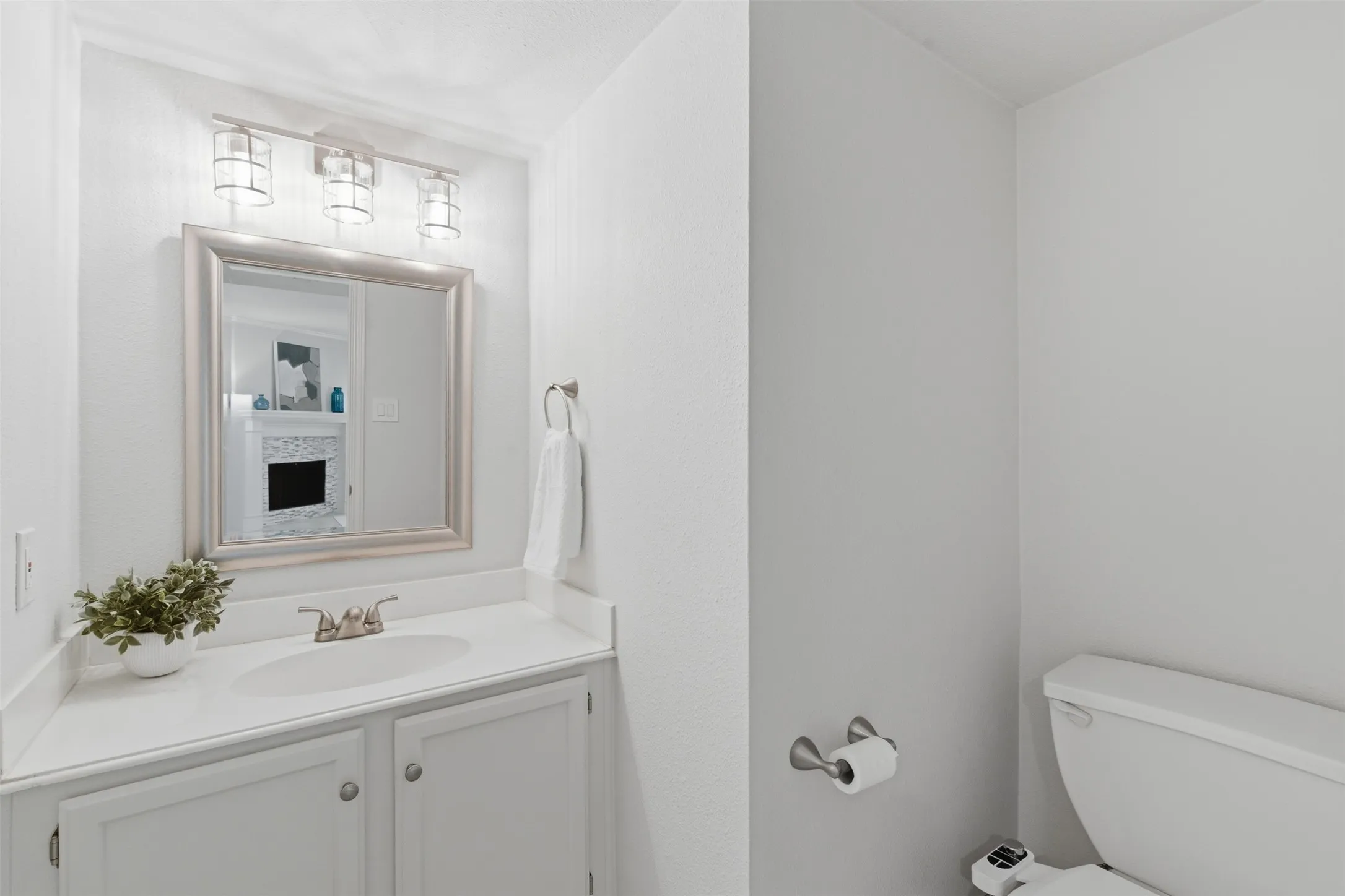 Townhouse For Sale in Collin County , 8400 Hickory Street 2301, Frisco, Texas 75034, 2 Bedroom, 3 Bathroom, 2 Garage spaces, 1,014 Sqft, built in 1987, mls#21400520, Real Estate Agent in Frisco, Homes For Sale in Collin county, Homes For Sale in Frisco, Realtor in Frisco Texas, Real Estate Brokerage Independent Realty Texas, Luminita Cordes Realtor