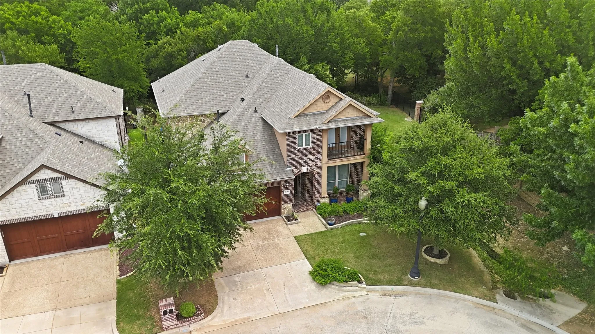 Single Family Residence For Sale in Tarrant County , 2600 Gateway Court, Euless, Texas 76039, 5 Bedroom, 4 Bathroom, 2 Garage spaces, 3,376 Sqft, built in 2015, mls#21395280, Real Estate Agent in Euless, Homes For Sale in Tarrant county, Homes For Sale in Euless, Realtor in Euless Texas, Real Estate Brokerage Independent Realty Texas, Luminita Cordes Realtor