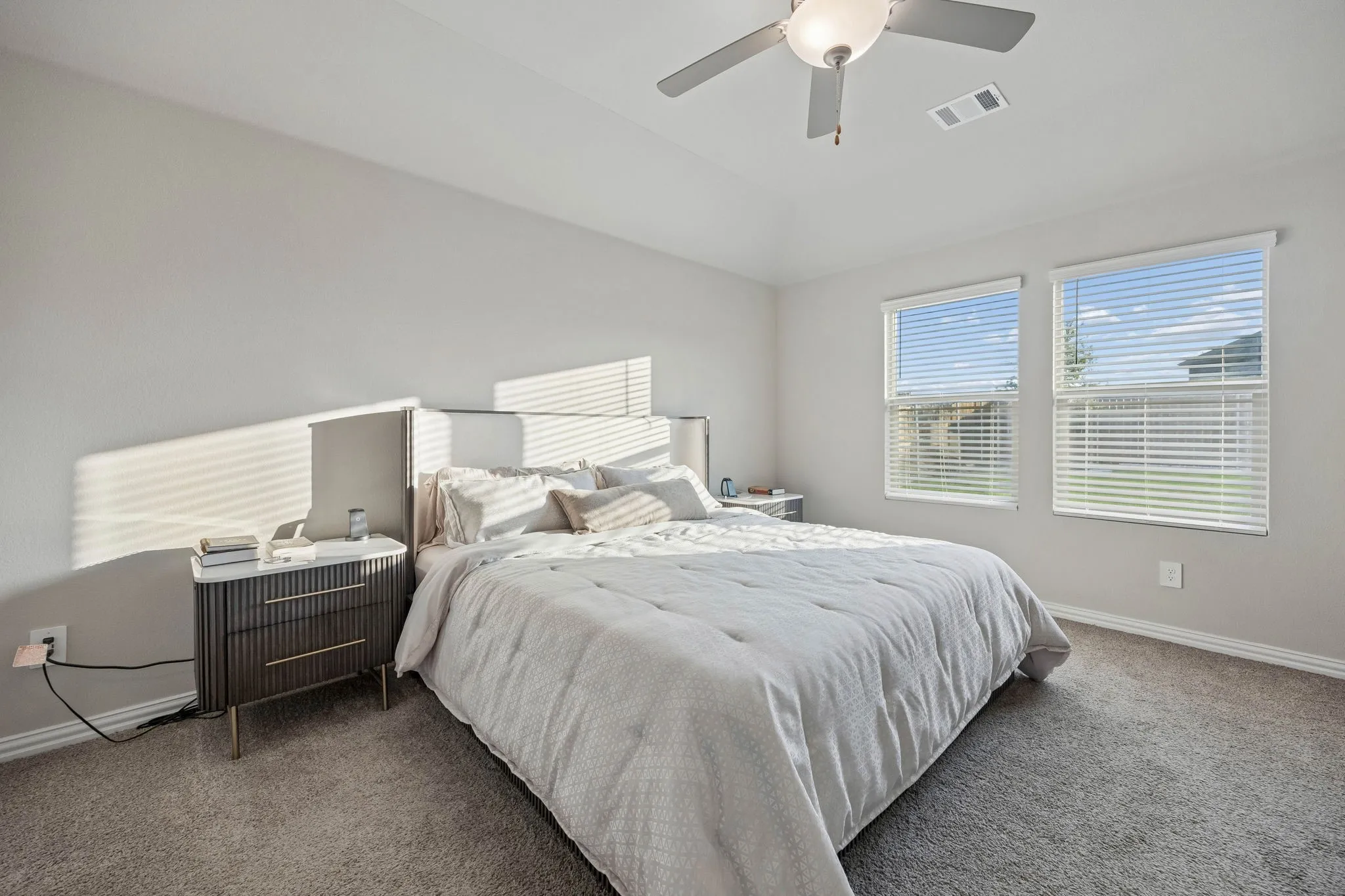 Single Family Residence For Rent in Kaufman County , 2255 Cliff Springs Drive, Forney, Texas 75126, 4 Bedroom, 2 Bathroom, 2 Garage spaces, 1,724 Sqft, built in 2023, mls#21398915, Real Estate Agent in Forney, Homes For Rent in Kaufman county, Homes For Rent in Forney, Realtor in Forney Texas, Real Estate Brokerage Independent Realty Texas, Luminita Cordes Realtor
