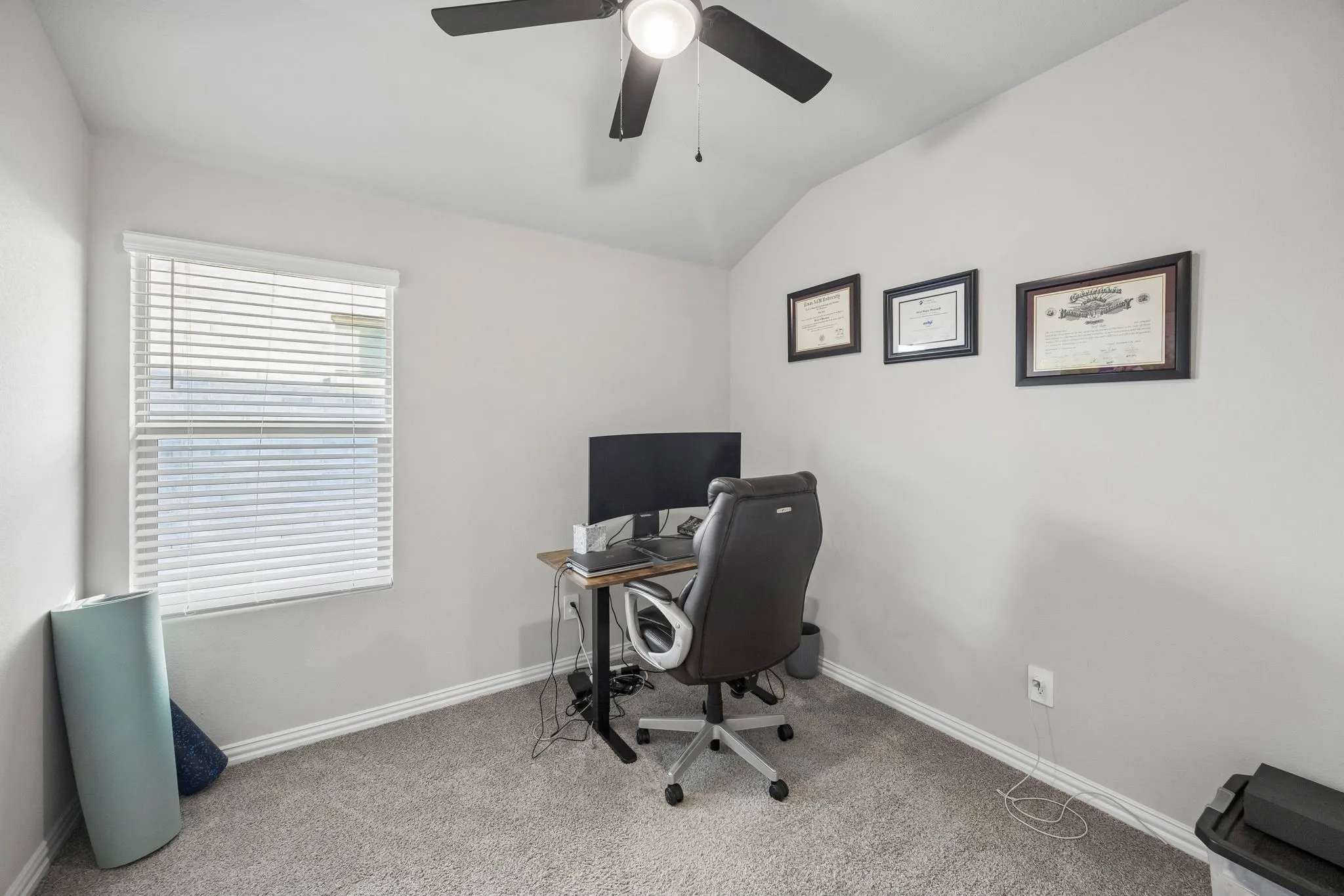 Single Family Residence For Rent in Kaufman County , 2255 Cliff Springs Drive, Forney, Texas 75126, 4 Bedroom, 2 Bathroom, 2 Garage spaces, 1,724 Sqft, built in 2023, mls#21398915, Real Estate Agent in Forney, Homes For Rent in Kaufman county, Homes For Rent in Forney, Realtor in Forney Texas, Real Estate Brokerage Independent Realty Texas, Luminita Cordes Realtor