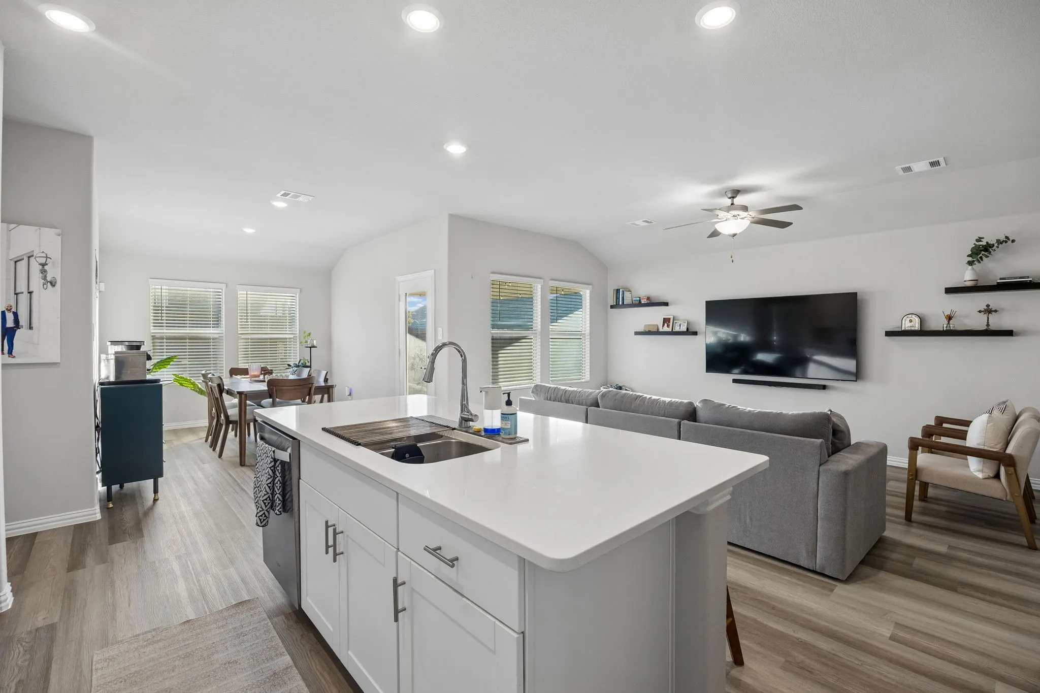 Single Family Residence For Rent in Kaufman County , 2255 Cliff Springs Drive, Forney, Texas 75126, 4 Bedroom, 2 Bathroom, 2 Garage spaces, 1,724 Sqft, built in 2023, mls#21398915, Real Estate Agent in Forney, Homes For Rent in Kaufman county, Homes For Rent in Forney, Realtor in Forney Texas, Real Estate Brokerage Independent Realty Texas, Luminita Cordes Realtor