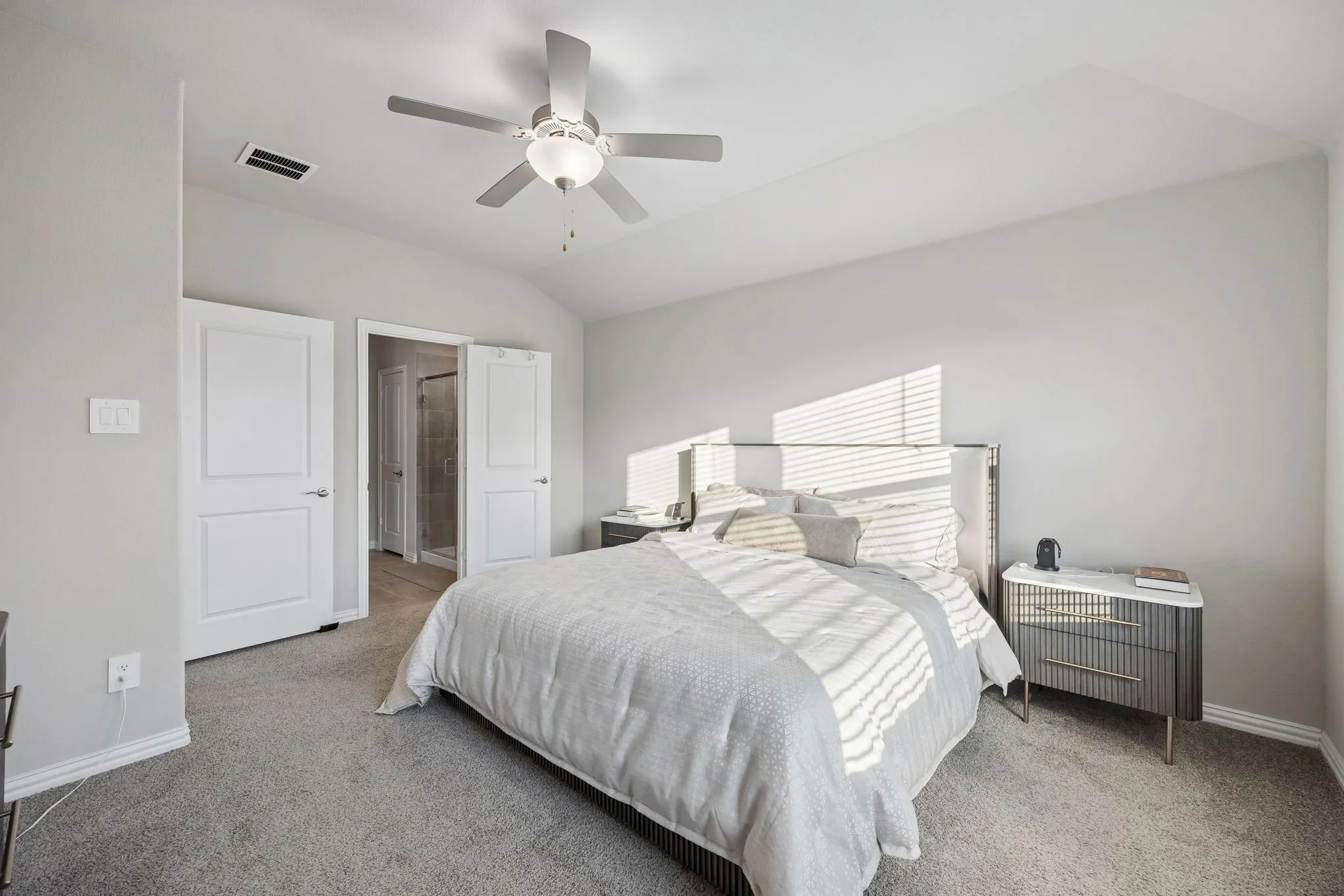 Single Family Residence For Rent in Kaufman County , 2255 Cliff Springs Drive, Forney, Texas 75126, 4 Bedroom, 2 Bathroom, 2 Garage spaces, 1,724 Sqft, built in 2023, mls#21398915, Real Estate Agent in Forney, Homes For Rent in Kaufman county, Homes For Rent in Forney, Realtor in Forney Texas, Real Estate Brokerage Independent Realty Texas, Luminita Cordes Realtor
