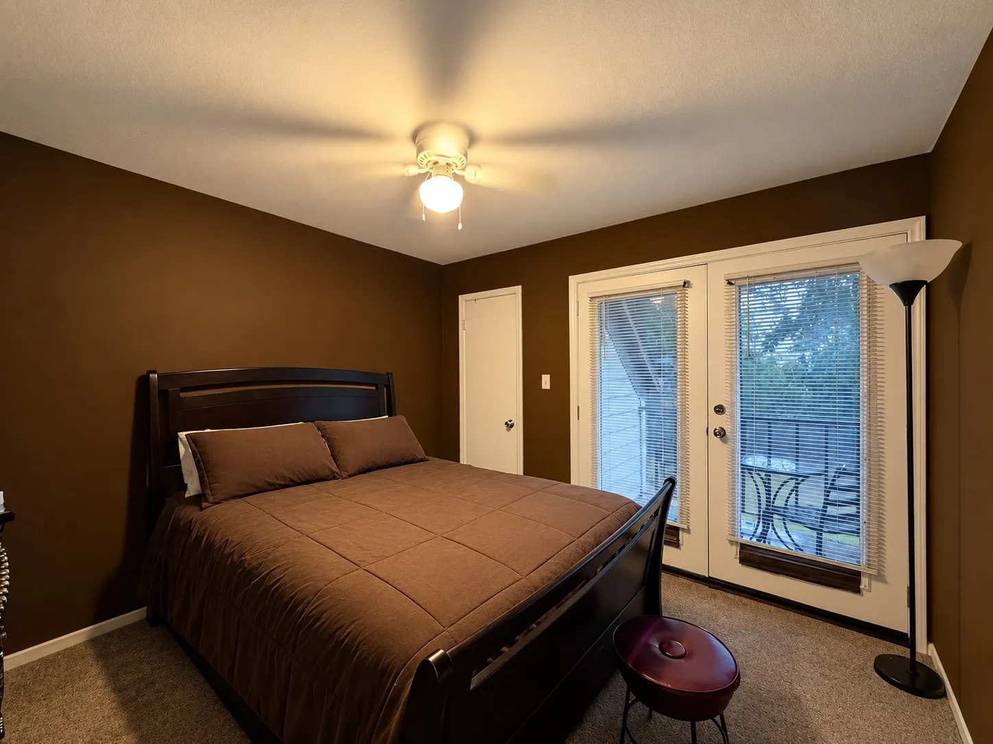 Condominium For Sale in Tarrant County , 2311 Basil Drive C205, Arlington, Texas 76006, 2 Bedroom, 1 Bathroom, Garage spaces, 931 Sqft, built in 1981, mls#21401037, Real Estate Agent in Arlington, Homes For Sale in Tarrant county, Homes For Sale in Arlington, Realtor in Arlington Texas, Real Estate Brokerage Independent Realty Texas, Luminita Cordes Realtor