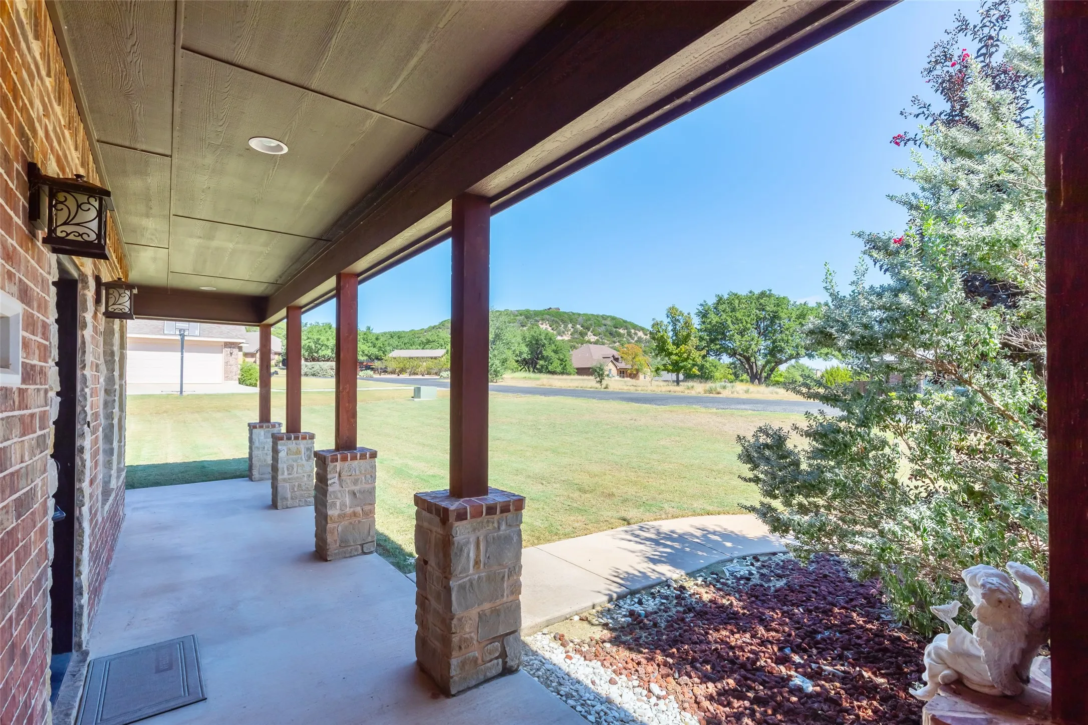 Single Family Residence For Sale in Taylor County , 110 Lindley Court, Tuscola, Texas 79562, 4 Bedroom, 2 Bathroom, 2 Garage spaces, 2,202 Sqft, built in 2015, mls#21400799, Real Estate Agent in Tuscola, Homes For Sale in Taylor county, Homes For Sale in Tuscola, Realtor in Tuscola Texas, Real Estate Brokerage Independent Realty Texas, Luminita Cordes Realtor