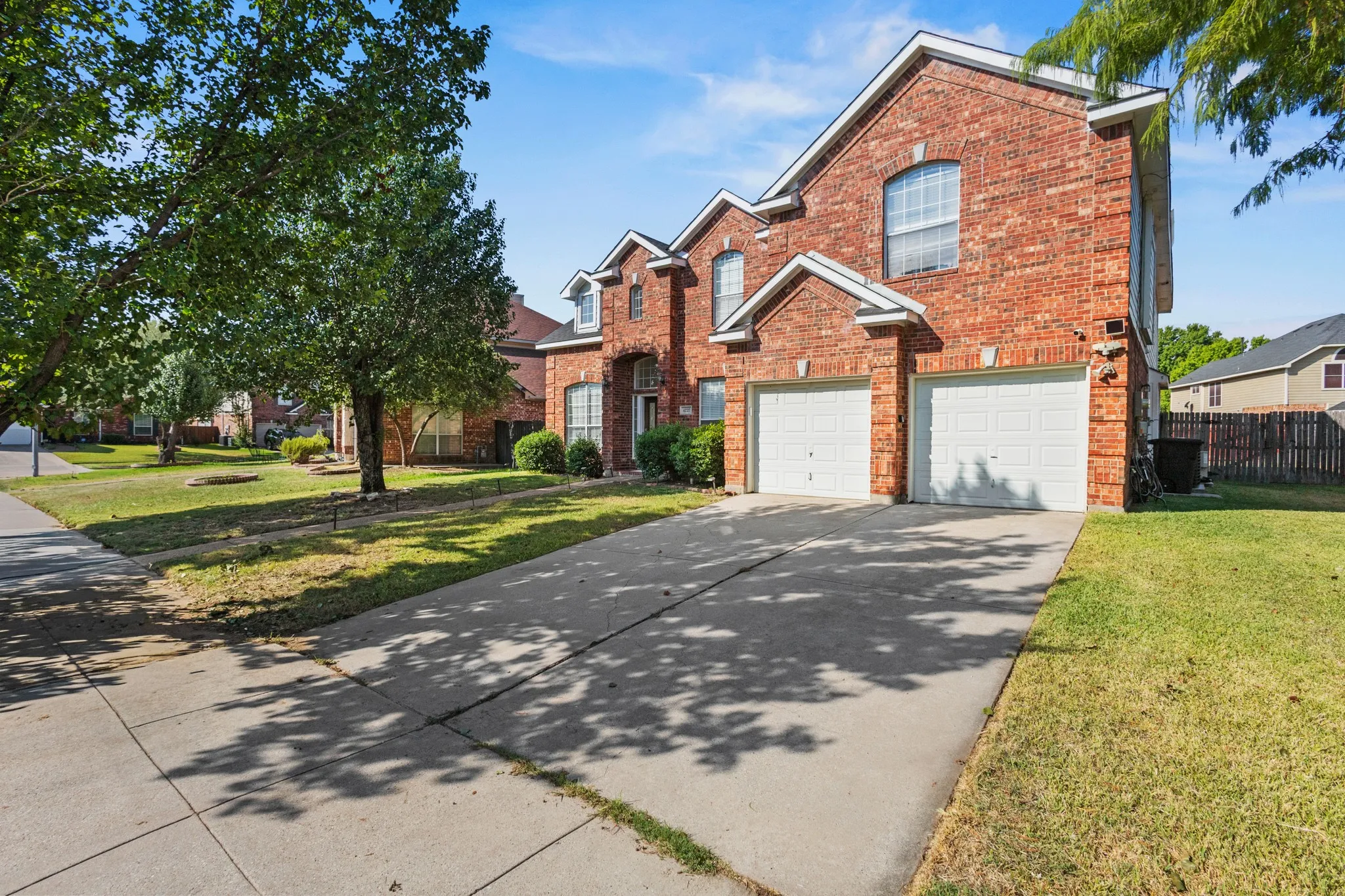 Single Family Residence For Rent in Dallas County , 4227 Adam Drive, Grand Prairie, Texas 75052, 5 Bedroom, 3 Bathroom, 2 Garage spaces, 3,325 Sqft, built in 1999, mls#21401350, Real Estate Agent in Grand Prairie, Homes For Rent in Dallas county, Homes For Rent in Grand Prairie, Realtor in Grand Prairie Texas, Real Estate Brokerage Independent Realty Texas, Luminita Cordes Realtor