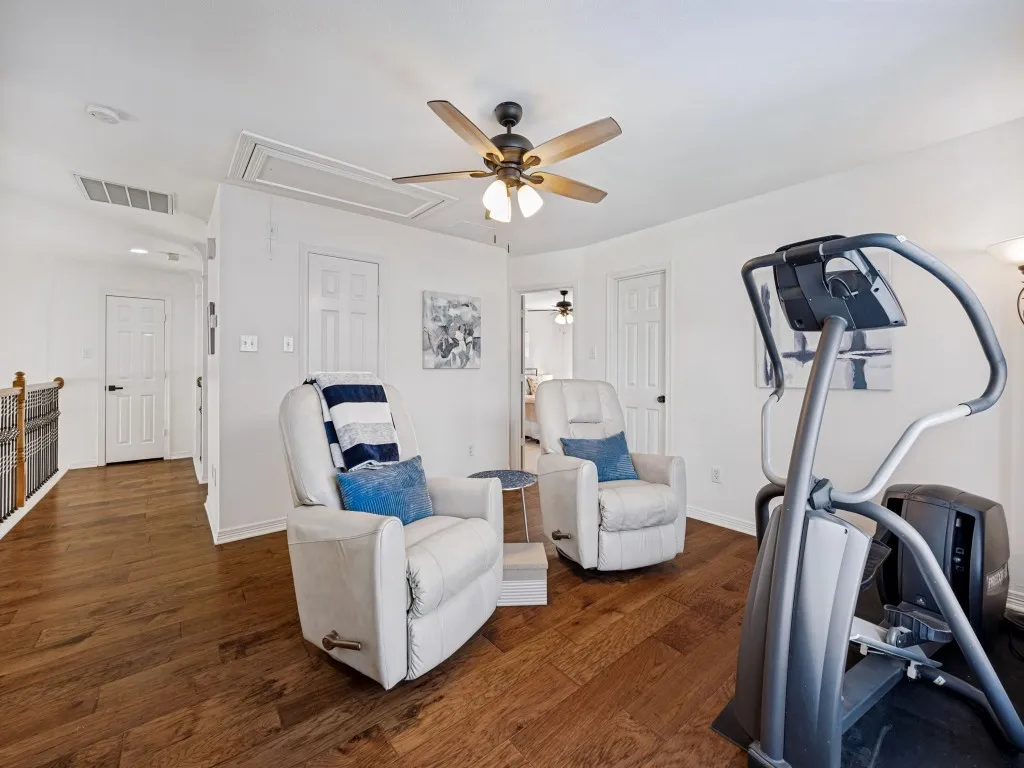 Single Family Residence For Sale in Collin County , 5100 Arbor Hollow Drive, Mc Kinney, Texas 75072, 4 Bedroom, 3 Bathroom, 3 Garage spaces, 2,868 Sqft, built in 1999, mls#21401354, Real Estate Agent in Mc Kinney, Homes For Sale in Collin county, Homes For Sale in Mc Kinney, Realtor in Mc Kinney Texas, Real Estate Brokerage Independent Realty Texas, Luminita Cordes Realtor