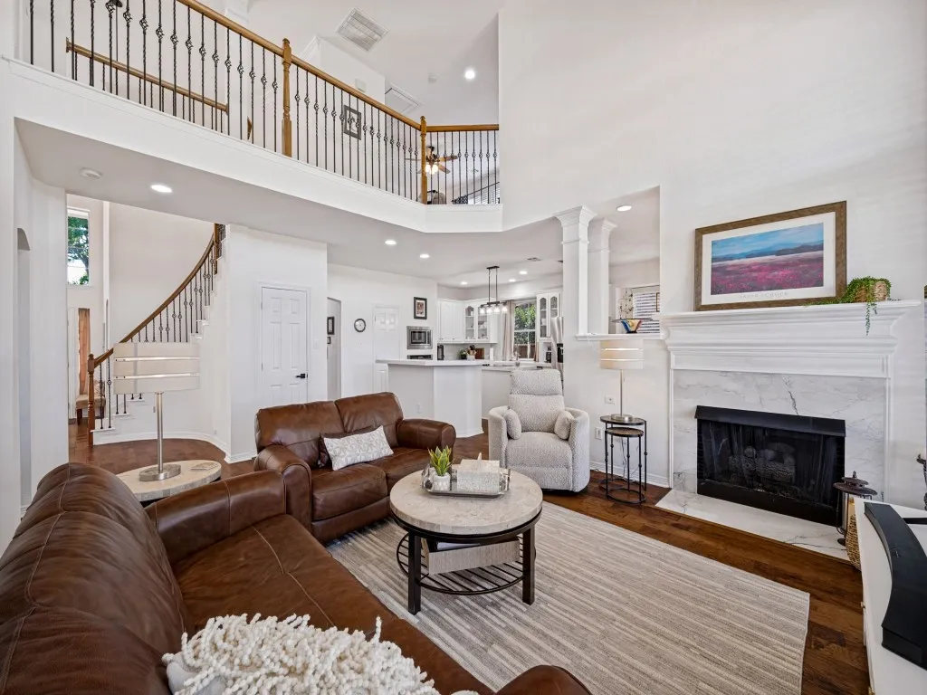 Single Family Residence For Sale in Collin County , 5100 Arbor Hollow Drive, Mc Kinney, Texas 75072, 4 Bedroom, 3 Bathroom, 3 Garage spaces, 2,868 Sqft, built in 1999, mls#21401354, Real Estate Agent in Mc Kinney, Homes For Sale in Collin county, Homes For Sale in Mc Kinney, Realtor in Mc Kinney Texas, Real Estate Brokerage Independent Realty Texas, Luminita Cordes Realtor
