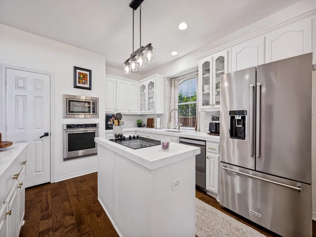 Single Family Residence For Sale in Collin County , 5100 Arbor Hollow Drive, Mc Kinney, Texas 75072, 4 Bedroom, 3 Bathroom, 3 Garage spaces, 2,868 Sqft, built in 1999, mls#21401354, Real Estate Agent in Mc Kinney, Homes For Sale in Collin county, Homes For Sale in Mc Kinney, Realtor in Mc Kinney Texas, Real Estate Brokerage Independent Realty Texas, Luminita Cordes Realtor