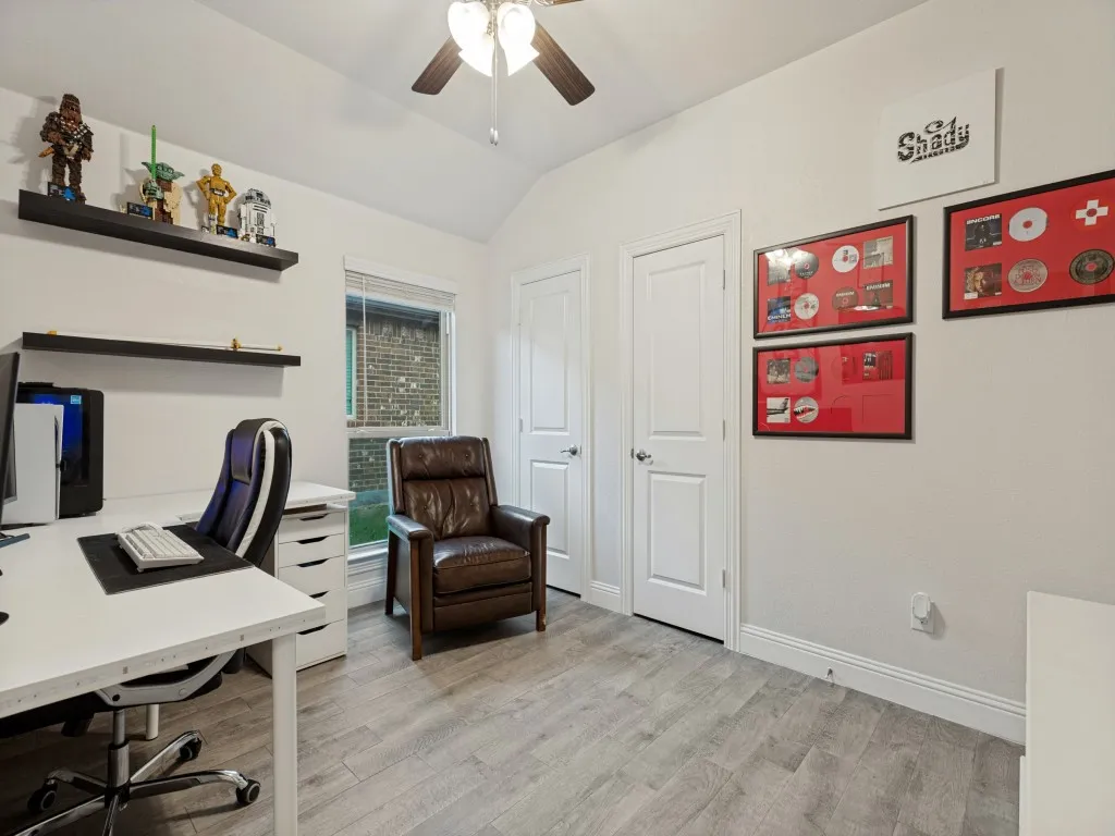 Single Family Residence For Sale in Collin County , 1206 Freestone Drive, Melissa, Texas 75454, 3 Bedroom, 2 Bathroom, 2 Garage spaces, 1,699 Sqft, built in 2020, mls#21401311, Real Estate Agent in Melissa, Homes For Sale in Collin county, Homes For Sale in Melissa, Realtor in Melissa Texas, Real Estate Brokerage Independent Realty Texas, Luminita Cordes Realtor