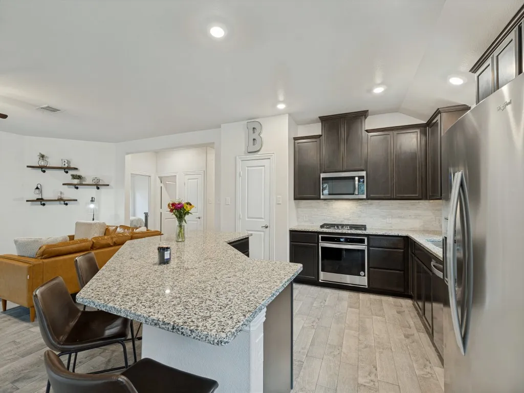 Single Family Residence For Sale in Collin County , 1206 Freestone Drive, Melissa, Texas 75454, 3 Bedroom, 2 Bathroom, 2 Garage spaces, 1,699 Sqft, built in 2020, mls#21401311, Real Estate Agent in Melissa, Homes For Sale in Collin county, Homes For Sale in Melissa, Realtor in Melissa Texas, Real Estate Brokerage Independent Realty Texas, Luminita Cordes Realtor