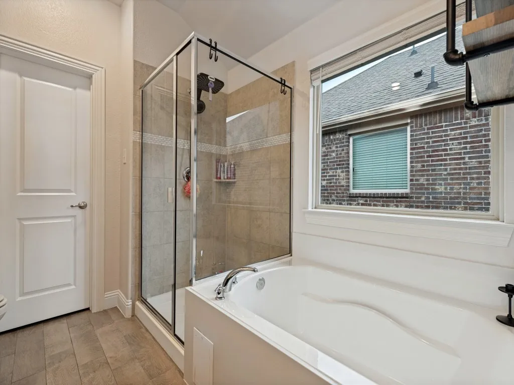 Single Family Residence For Sale in Collin County , 1206 Freestone Drive, Melissa, Texas 75454, 3 Bedroom, 2 Bathroom, 2 Garage spaces, 1,699 Sqft, built in 2020, mls#21401311, Real Estate Agent in Melissa, Homes For Sale in Collin county, Homes For Sale in Melissa, Realtor in Melissa Texas, Real Estate Brokerage Independent Realty Texas, Luminita Cordes Realtor