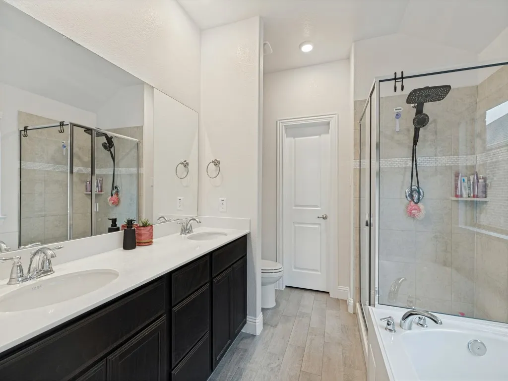 Single Family Residence For Sale in Collin County , 1206 Freestone Drive, Melissa, Texas 75454, 3 Bedroom, 2 Bathroom, 2 Garage spaces, 1,699 Sqft, built in 2020, mls#21401311, Real Estate Agent in Melissa, Homes For Sale in Collin county, Homes For Sale in Melissa, Realtor in Melissa Texas, Real Estate Brokerage Independent Realty Texas, Luminita Cordes Realtor