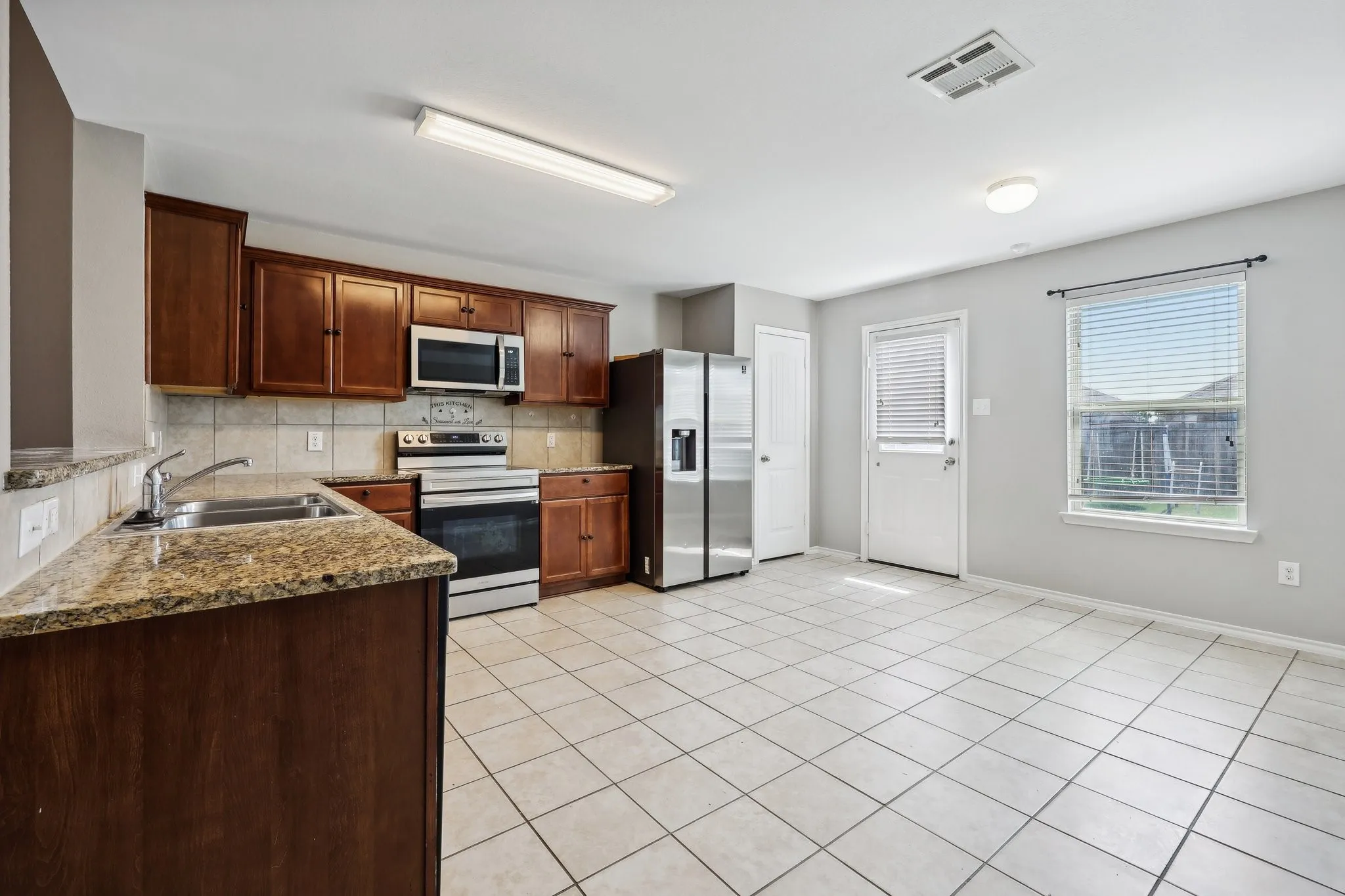 Single Family Residence For Rent in Kaufman County , 1180 Wentworth Way, Forney, Texas 75126, 4 Bedroom, 3 Bathroom, 2 Garage spaces, 2,096 Sqft, built in 2017, mls#21395065, Real Estate Agent in Forney, Homes For Rent in Kaufman county, Homes For Rent in Forney, Realtor in Forney Texas, Real Estate Brokerage Independent Realty Texas, Luminita Cordes Realtor