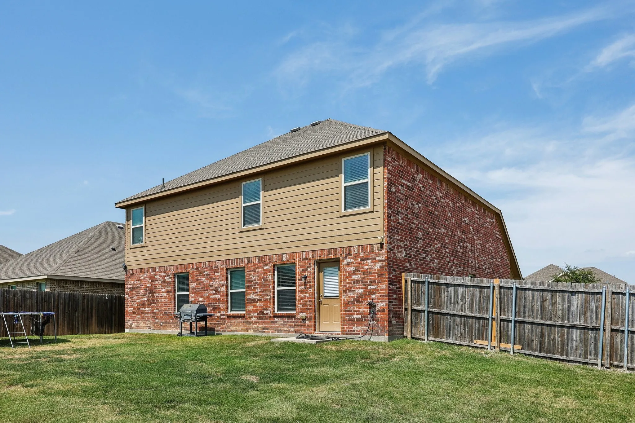 Single Family Residence For Rent in Kaufman County , 1180 Wentworth Way, Forney, Texas 75126, 4 Bedroom, 3 Bathroom, 2 Garage spaces, 2,096 Sqft, built in 2017, mls#21395065, Real Estate Agent in Forney, Homes For Rent in Kaufman county, Homes For Rent in Forney, Realtor in Forney Texas, Real Estate Brokerage Independent Realty Texas, Luminita Cordes Realtor