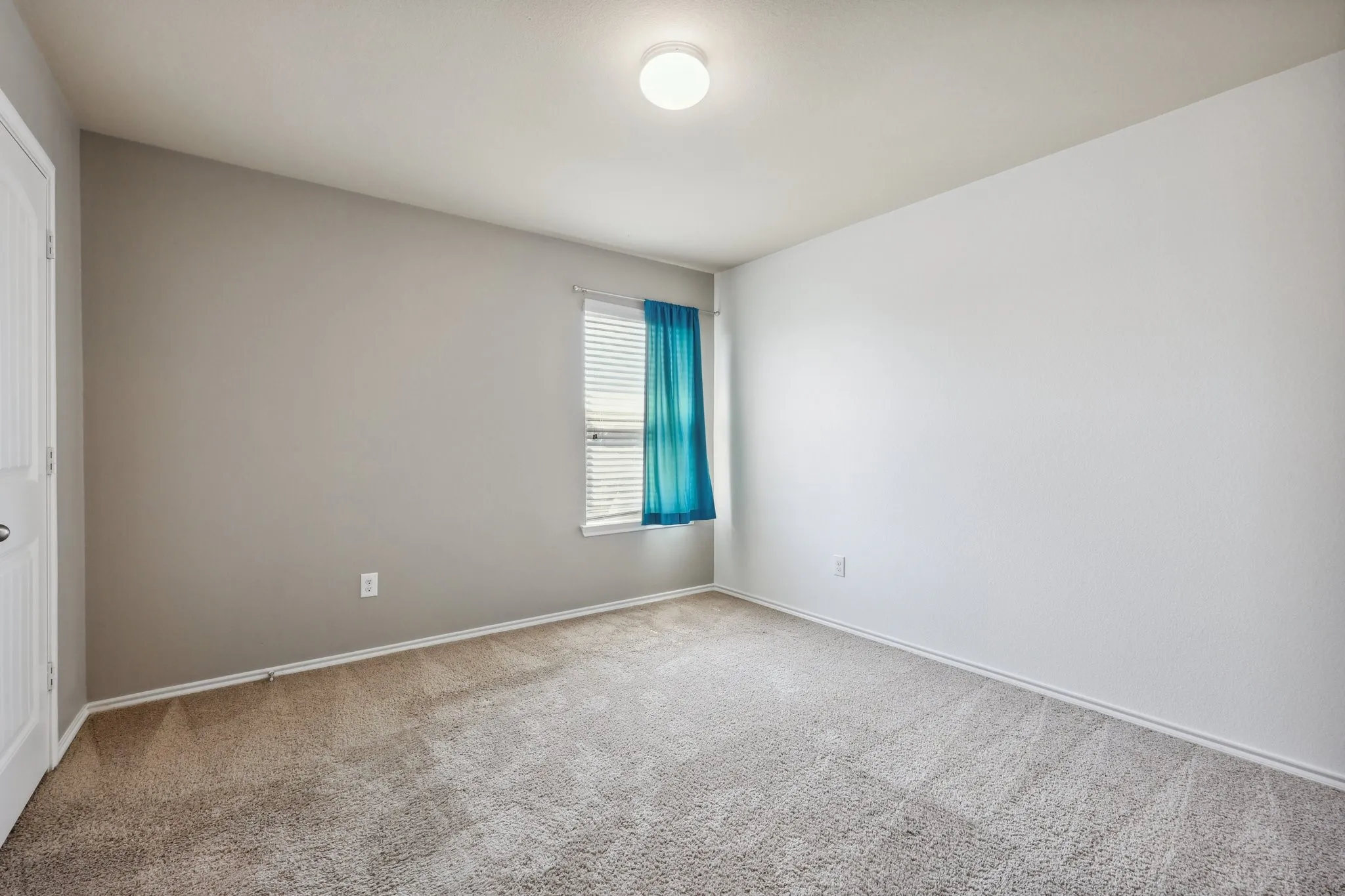 Single Family Residence For Rent in Kaufman County , 1180 Wentworth Way, Forney, Texas 75126, 4 Bedroom, 3 Bathroom, 2 Garage spaces, 2,096 Sqft, built in 2017, mls#21395065, Real Estate Agent in Forney, Homes For Rent in Kaufman county, Homes For Rent in Forney, Realtor in Forney Texas, Real Estate Brokerage Independent Realty Texas, Luminita Cordes Realtor