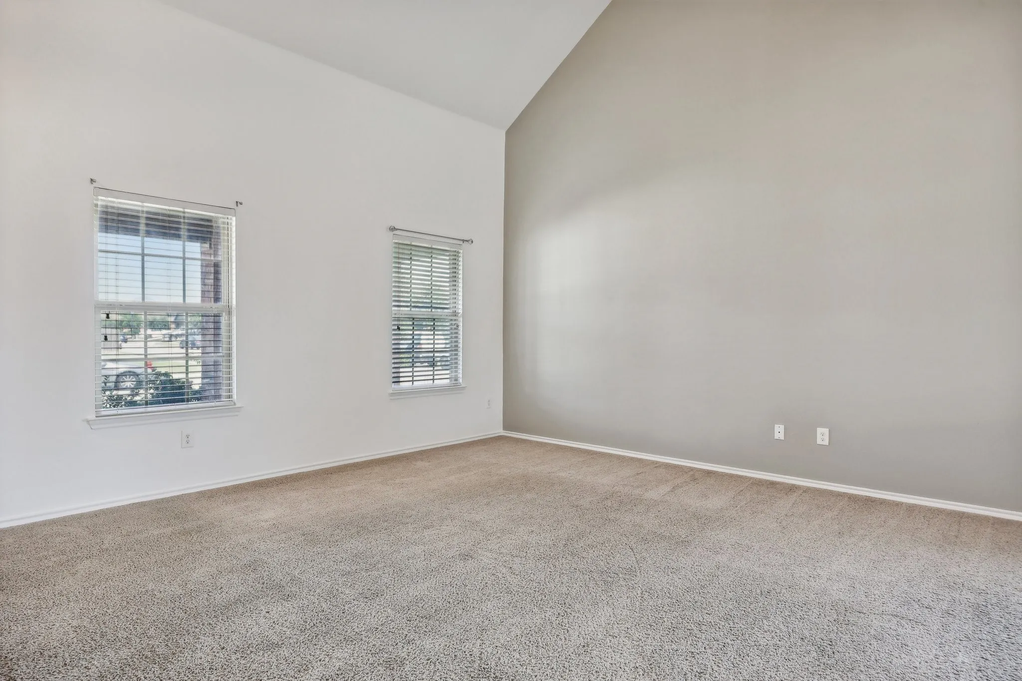 Single Family Residence For Rent in Kaufman County , 1180 Wentworth Way, Forney, Texas 75126, 4 Bedroom, 3 Bathroom, 2 Garage spaces, 2,096 Sqft, built in 2017, mls#21395065, Real Estate Agent in Forney, Homes For Rent in Kaufman county, Homes For Rent in Forney, Realtor in Forney Texas, Real Estate Brokerage Independent Realty Texas, Luminita Cordes Realtor