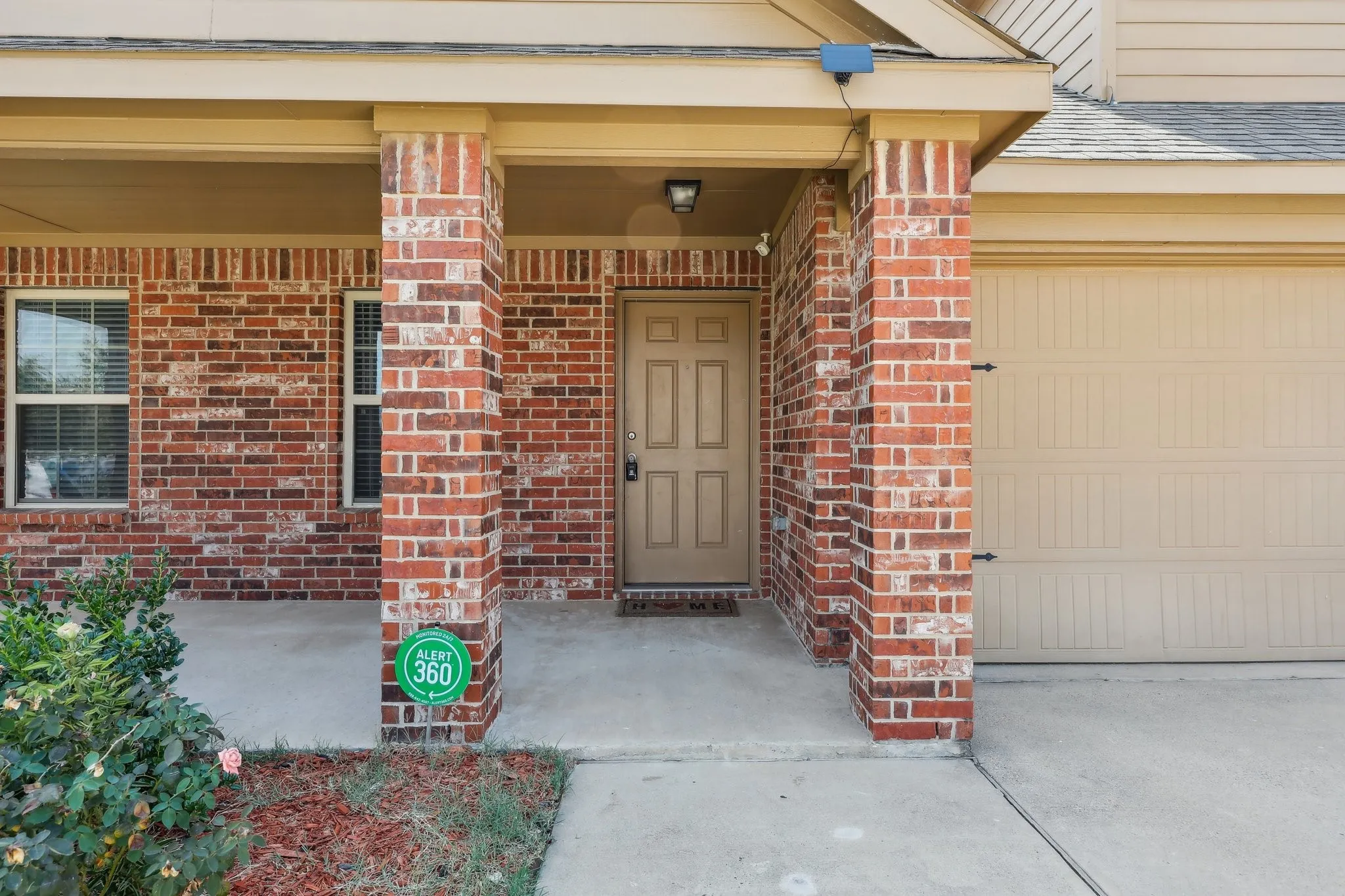 Single Family Residence For Rent in Kaufman County , 1180 Wentworth Way, Forney, Texas 75126, 4 Bedroom, 3 Bathroom, 2 Garage spaces, 2,096 Sqft, built in 2017, mls#21395065, Real Estate Agent in Forney, Homes For Rent in Kaufman county, Homes For Rent in Forney, Realtor in Forney Texas, Real Estate Brokerage Independent Realty Texas, Luminita Cordes Realtor