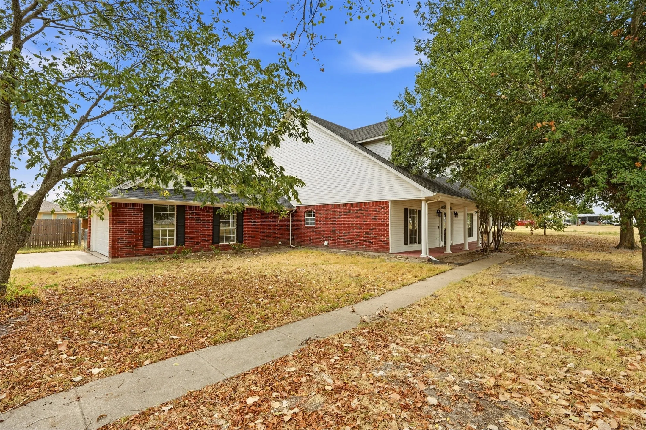 Single Family Residence For Rent in Rockwall County , 2661 Epps Road, Royse City, Texas 75189, 4 Bedroom, 4 Bathroom, 2 Garage spaces, 3,073 Sqft, built in 1997, mls#21400968, Real Estate Agent in Royse City, Homes For Rent in Rockwall county, Homes For Rent in Royse City, Realtor in Royse City Texas, Real Estate Brokerage Independent Realty Texas, Luminita Cordes Realtor