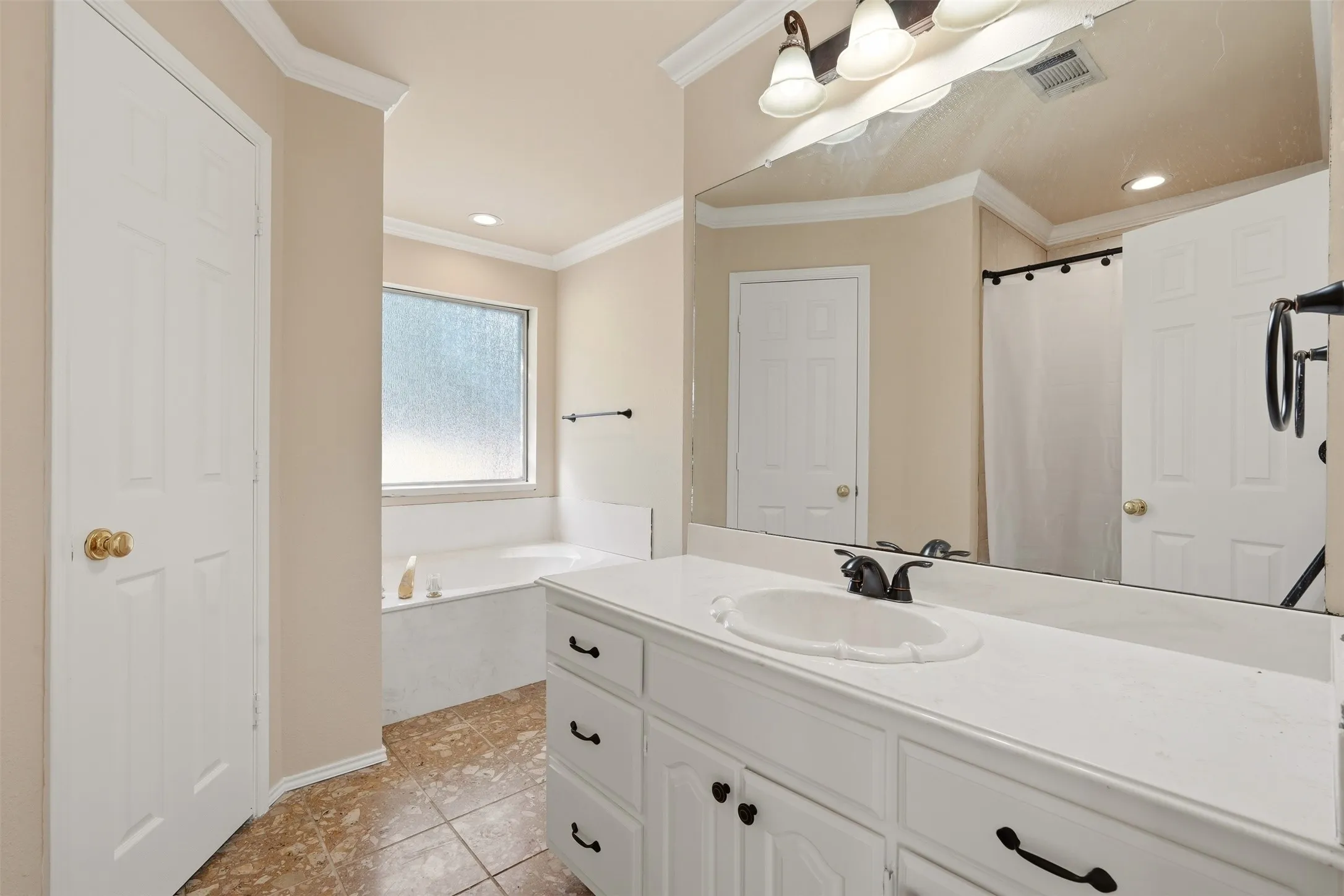 Single Family Residence For Rent in Rockwall County , 2661 Epps Road, Royse City, Texas 75189, 4 Bedroom, 4 Bathroom, 2 Garage spaces, 3,073 Sqft, built in 1997, mls#21400968, Real Estate Agent in Royse City, Homes For Rent in Rockwall county, Homes For Rent in Royse City, Realtor in Royse City Texas, Real Estate Brokerage Independent Realty Texas, Luminita Cordes Realtor