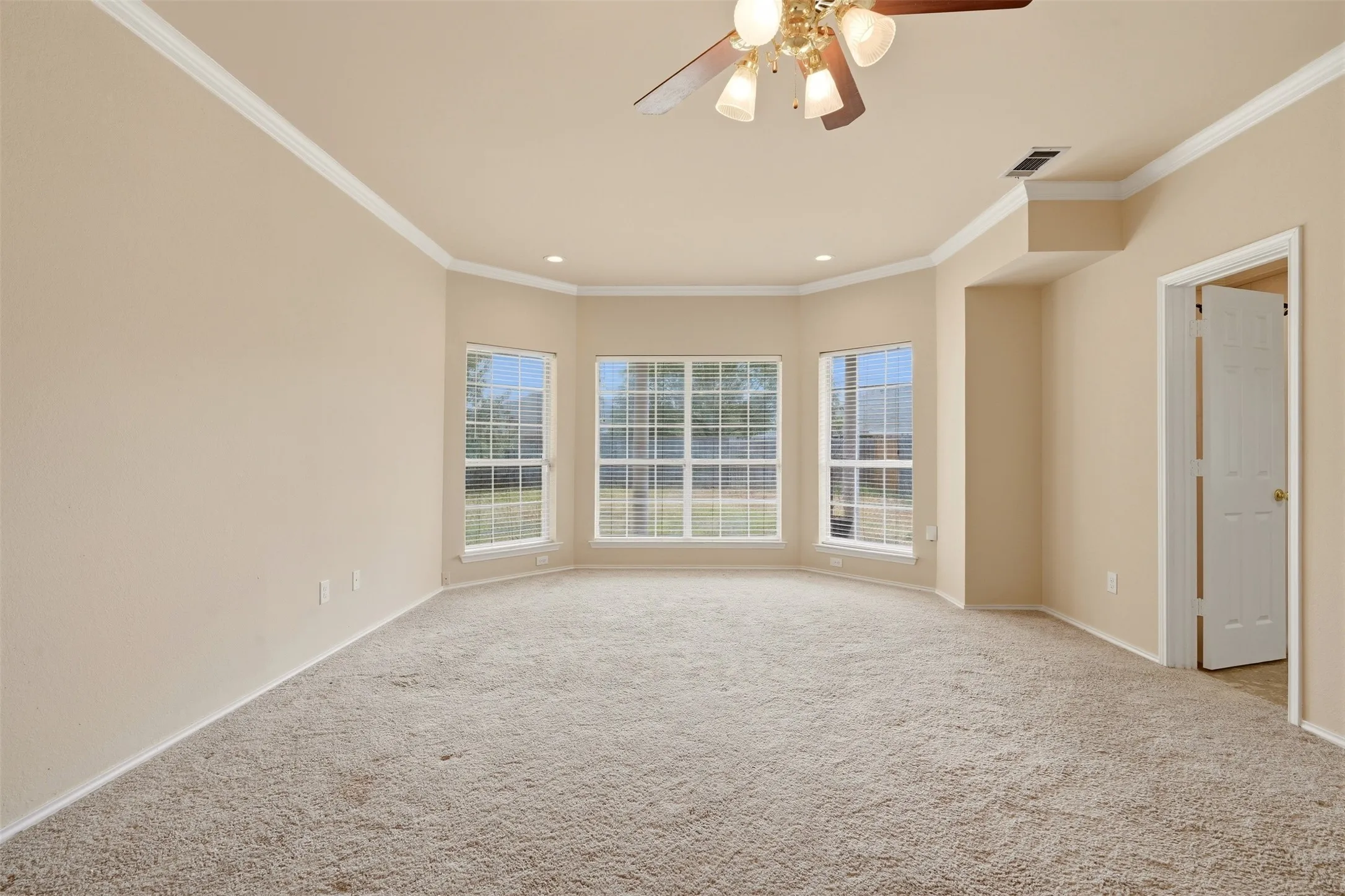 Single Family Residence For Rent in Rockwall County , 2661 Epps Road, Royse City, Texas 75189, 4 Bedroom, 4 Bathroom, 2 Garage spaces, 3,073 Sqft, built in 1997, mls#21400968, Real Estate Agent in Royse City, Homes For Rent in Rockwall county, Homes For Rent in Royse City, Realtor in Royse City Texas, Real Estate Brokerage Independent Realty Texas, Luminita Cordes Realtor