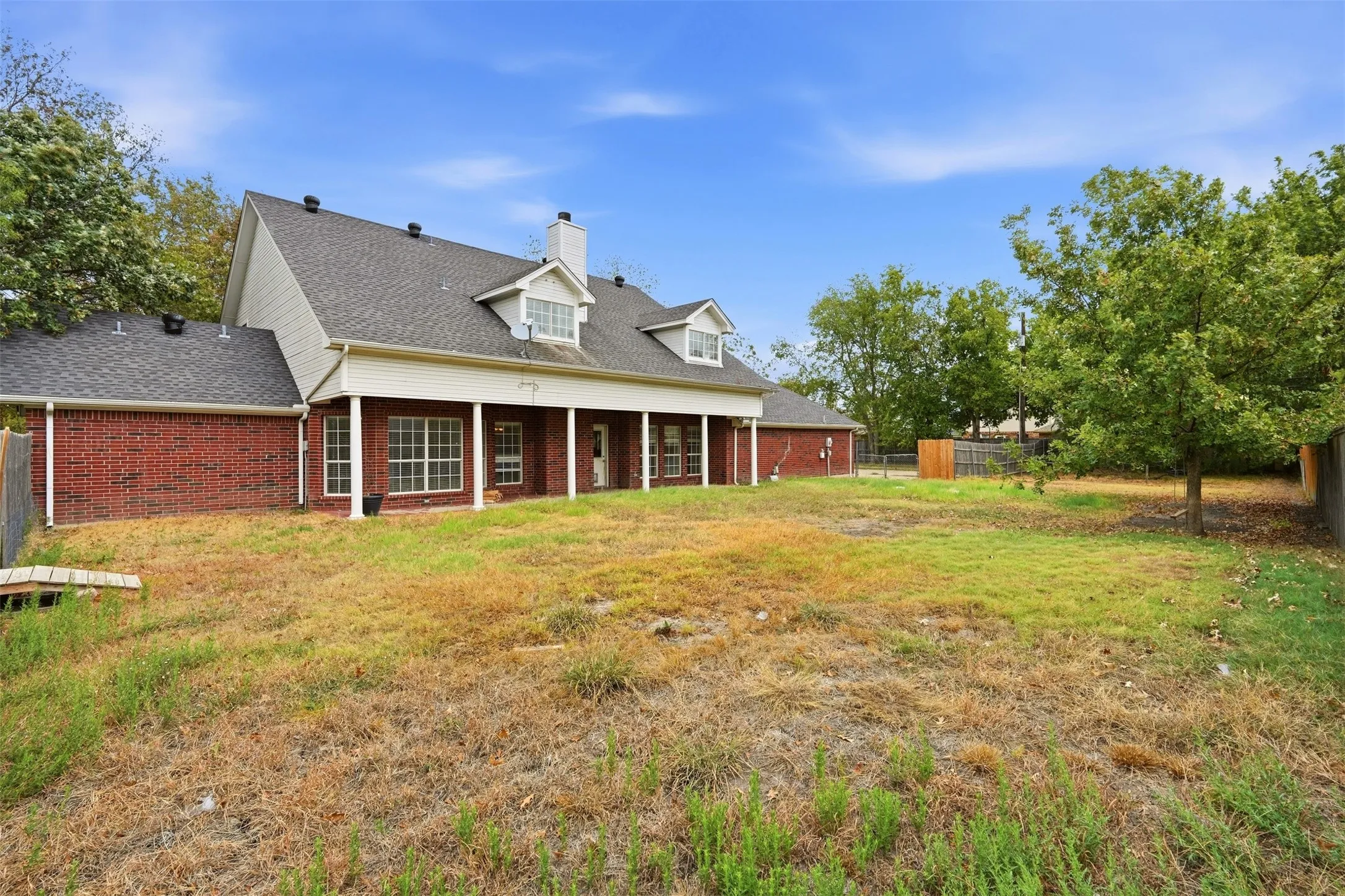 Single Family Residence For Rent in Rockwall County , 2661 Epps Road, Royse City, Texas 75189, 4 Bedroom, 4 Bathroom, 2 Garage spaces, 3,073 Sqft, built in 1997, mls#21400968, Real Estate Agent in Royse City, Homes For Rent in Rockwall county, Homes For Rent in Royse City, Realtor in Royse City Texas, Real Estate Brokerage Independent Realty Texas, Luminita Cordes Realtor