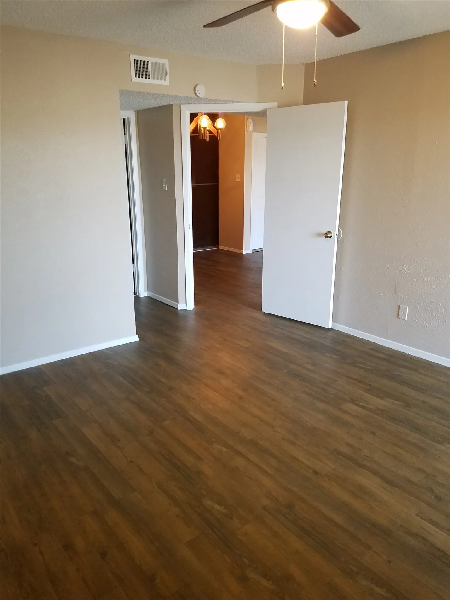 Condominium For Rent in Dallas County , 11450 Audelia Road 307, Dallas, Texas 75243, 3 Bedroom, 2 Bathroom, Garage spaces, 1,237 Sqft, built in 1980, mls#21401369, Real Estate Agent in Dallas, Homes For Rent in Dallas county, Homes For Rent in Dallas, Realtor in Dallas Texas, Real Estate Brokerage Independent Realty Texas, Luminita Cordes Realtor