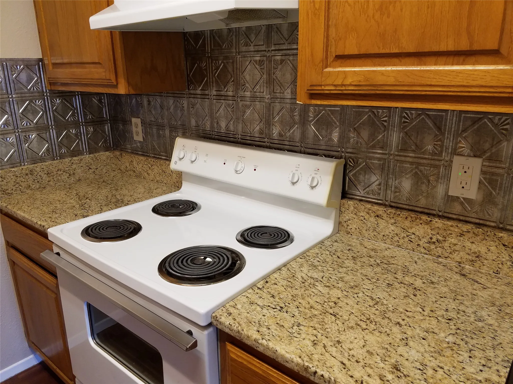 Condominium For Rent in Dallas County , 11450 Audelia Road 307, Dallas, Texas 75243, 3 Bedroom, 2 Bathroom, Garage spaces, 1,237 Sqft, built in 1980, mls#21401369, Real Estate Agent in Dallas, Homes For Rent in Dallas county, Homes For Rent in Dallas, Realtor in Dallas Texas, Real Estate Brokerage Independent Realty Texas, Luminita Cordes Realtor