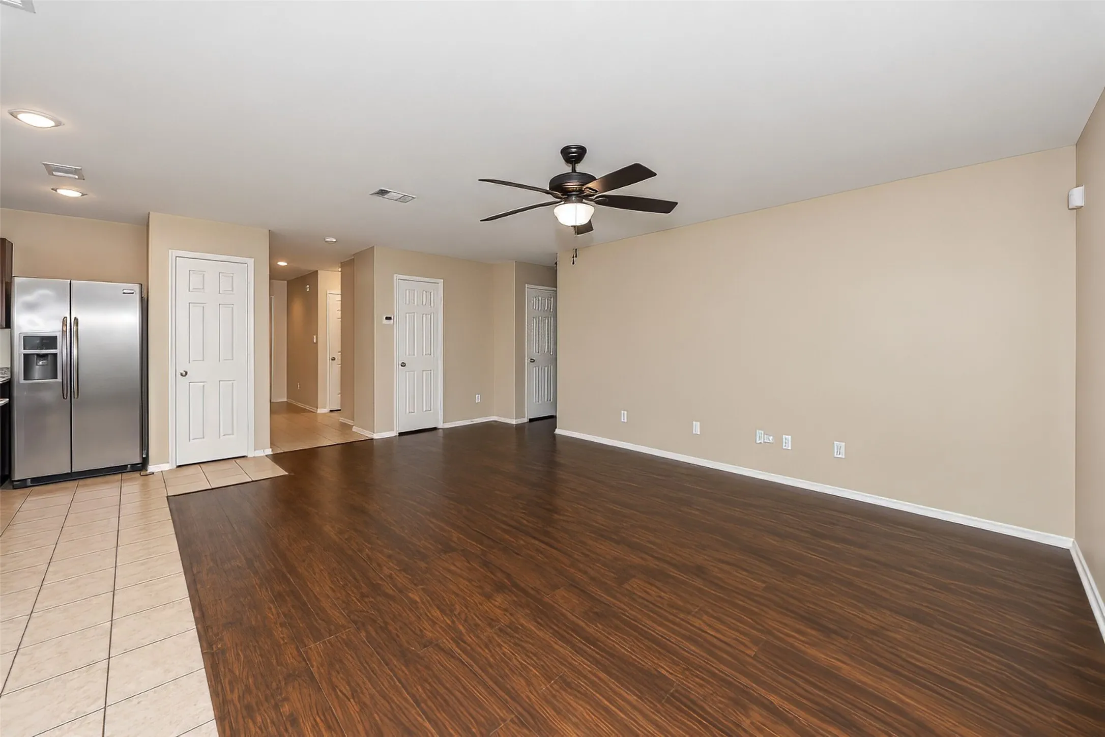 Single Family Residence For Rent in Tarrant County , 3208 Brixton Drive, Fort Worth, Texas 76137, 3 Bedroom, 2 Bathroom, 2 Garage spaces, 1,695 Sqft, built in 2011, mls#21375141, Real Estate Agent in Fort Worth, Homes For Rent in Tarrant county, Homes For Rent in Fort Worth, Realtor in Fort Worth Texas, Real Estate Brokerage Independent Realty Texas, Luminita Cordes Realtor