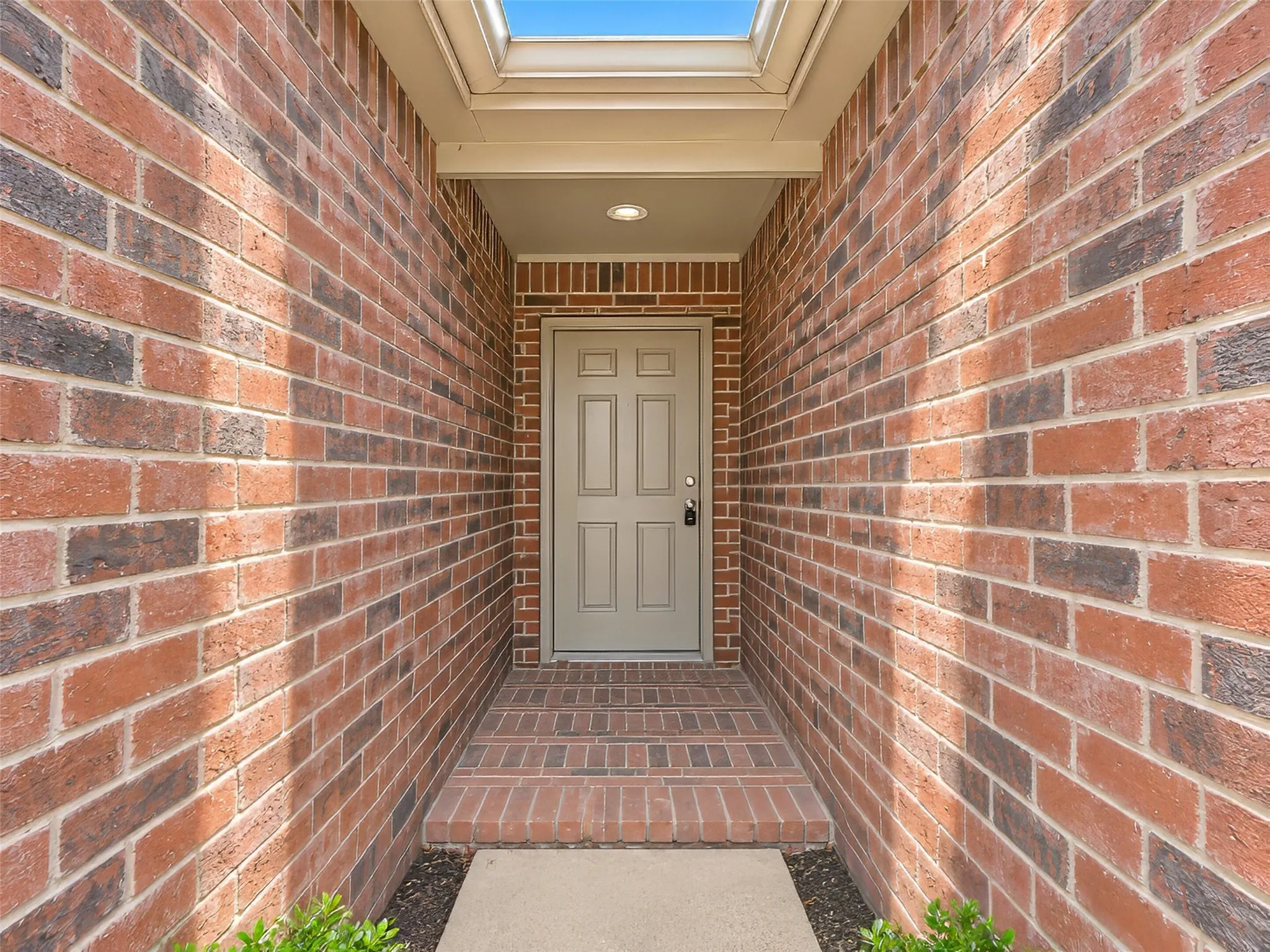 Single Family Residence For Rent in Tarrant County , 3208 Brixton Drive, Fort Worth, Texas 76137, 3 Bedroom, 2 Bathroom, 2 Garage spaces, 1,695 Sqft, built in 2011, mls#21375141, Real Estate Agent in Fort Worth, Homes For Rent in Tarrant county, Homes For Rent in Fort Worth, Realtor in Fort Worth Texas, Real Estate Brokerage Independent Realty Texas, Luminita Cordes Realtor