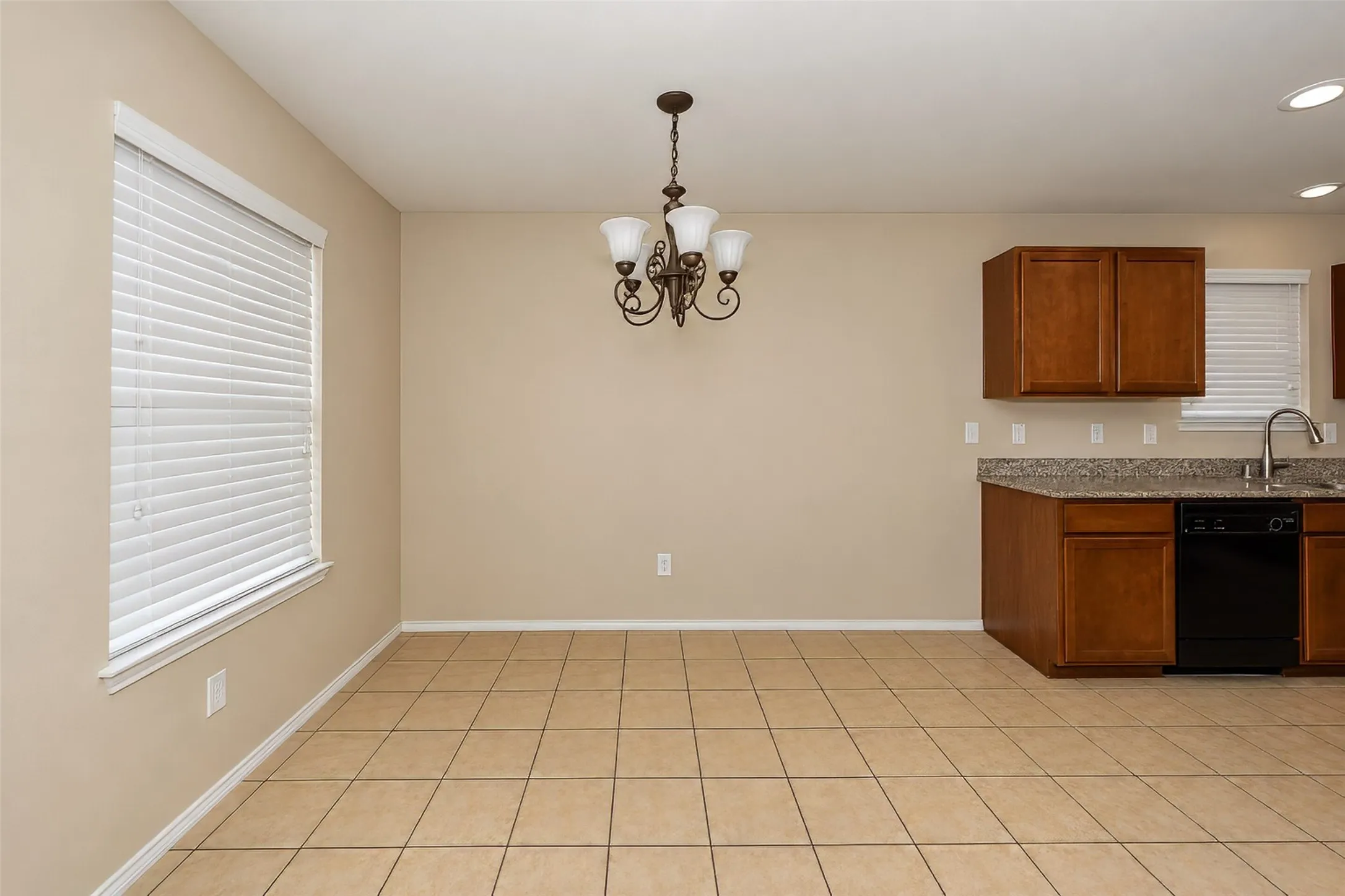 Single Family Residence For Rent in Tarrant County , 3208 Brixton Drive, Fort Worth, Texas 76137, 3 Bedroom, 2 Bathroom, 2 Garage spaces, 1,695 Sqft, built in 2011, mls#21375141, Real Estate Agent in Fort Worth, Homes For Rent in Tarrant county, Homes For Rent in Fort Worth, Realtor in Fort Worth Texas, Real Estate Brokerage Independent Realty Texas, Luminita Cordes Realtor
