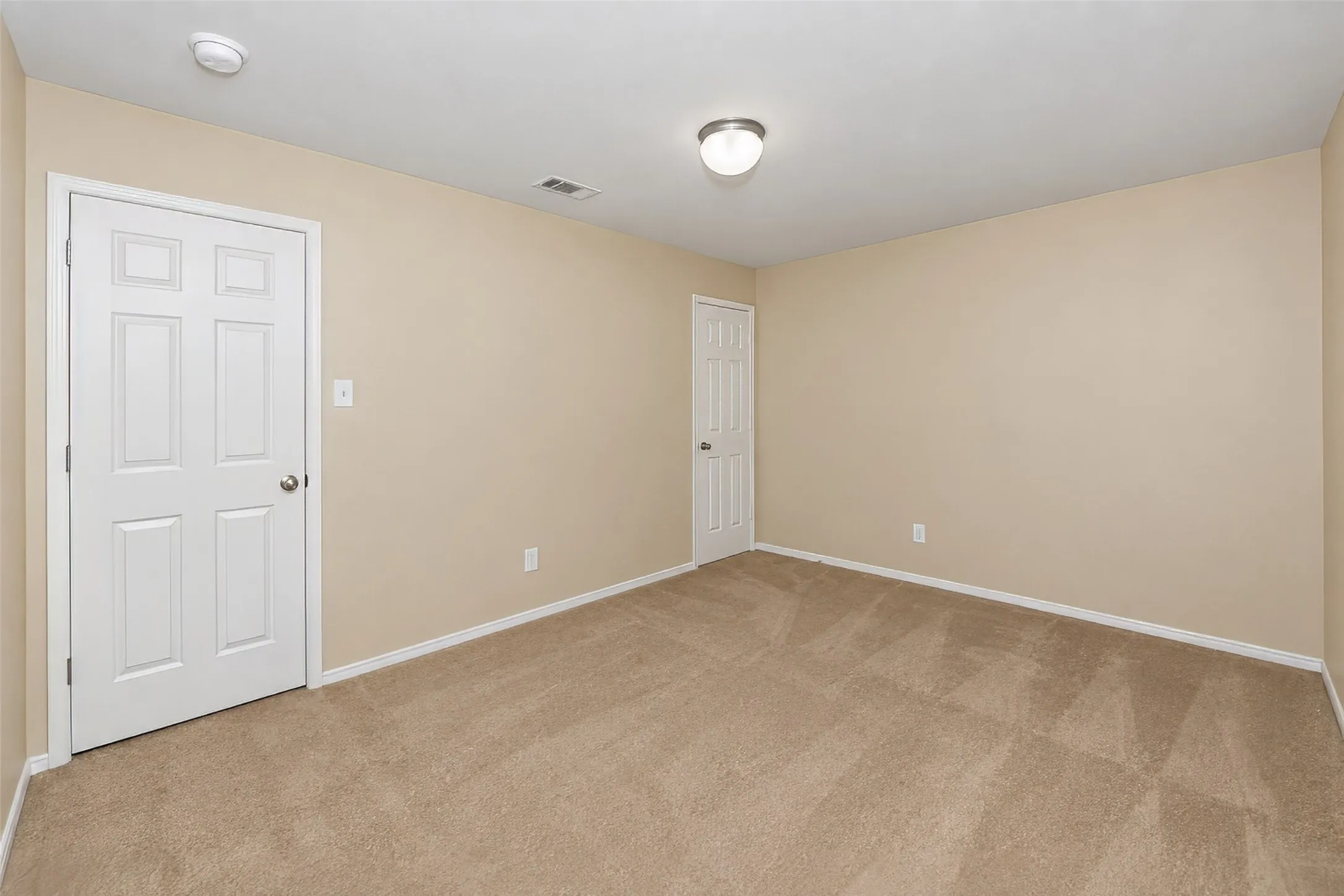 Single Family Residence For Rent in Tarrant County , 3208 Brixton Drive, Fort Worth, Texas 76137, 3 Bedroom, 2 Bathroom, 2 Garage spaces, 1,695 Sqft, built in 2011, mls#21375141, Real Estate Agent in Fort Worth, Homes For Rent in Tarrant county, Homes For Rent in Fort Worth, Realtor in Fort Worth Texas, Real Estate Brokerage Independent Realty Texas, Luminita Cordes Realtor