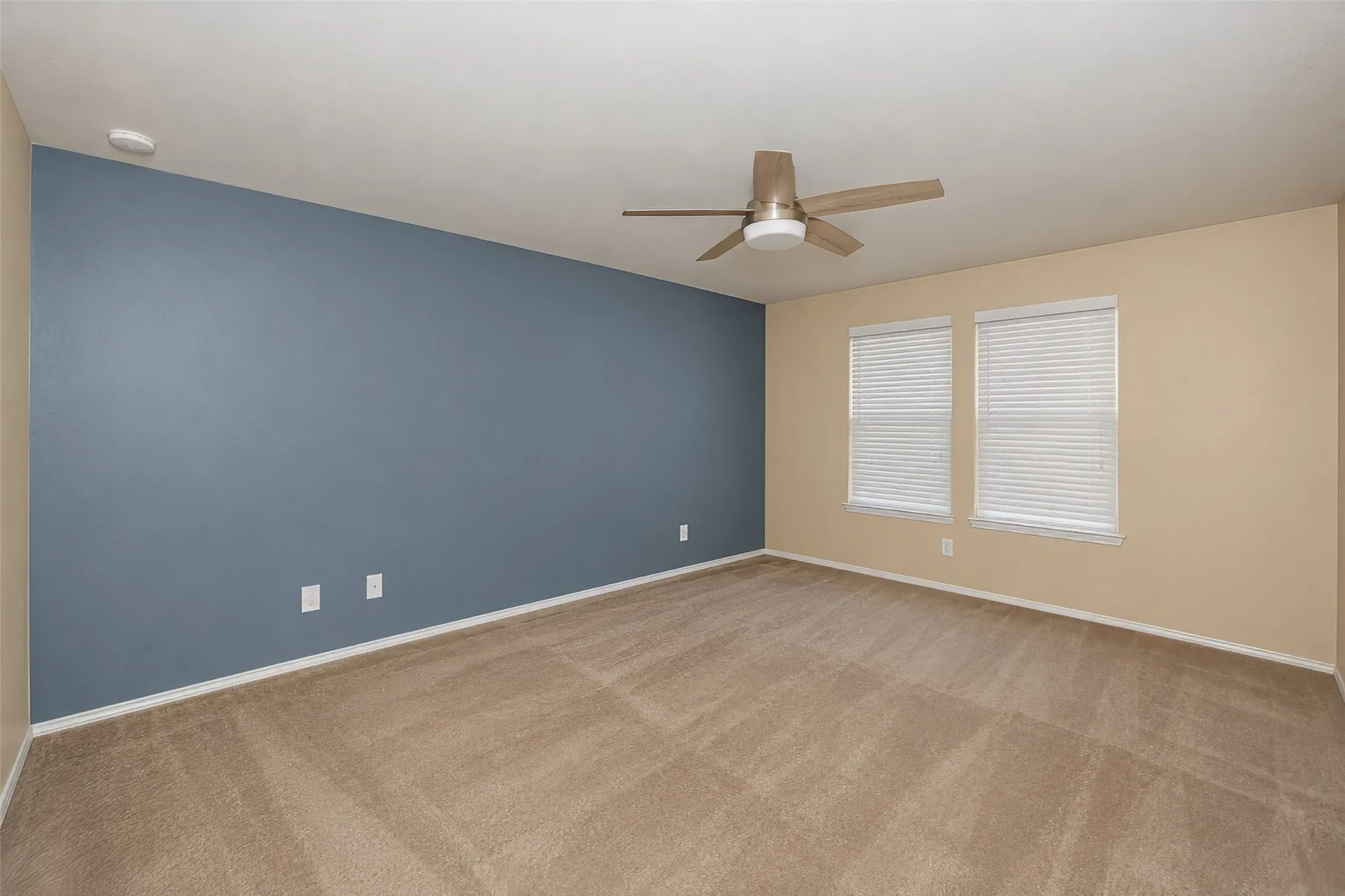 Single Family Residence For Rent in Tarrant County , 3208 Brixton Drive, Fort Worth, Texas 76137, 3 Bedroom, 2 Bathroom, 2 Garage spaces, 1,695 Sqft, built in 2011, mls#21375141, Real Estate Agent in Fort Worth, Homes For Rent in Tarrant county, Homes For Rent in Fort Worth, Realtor in Fort Worth Texas, Real Estate Brokerage Independent Realty Texas, Luminita Cordes Realtor