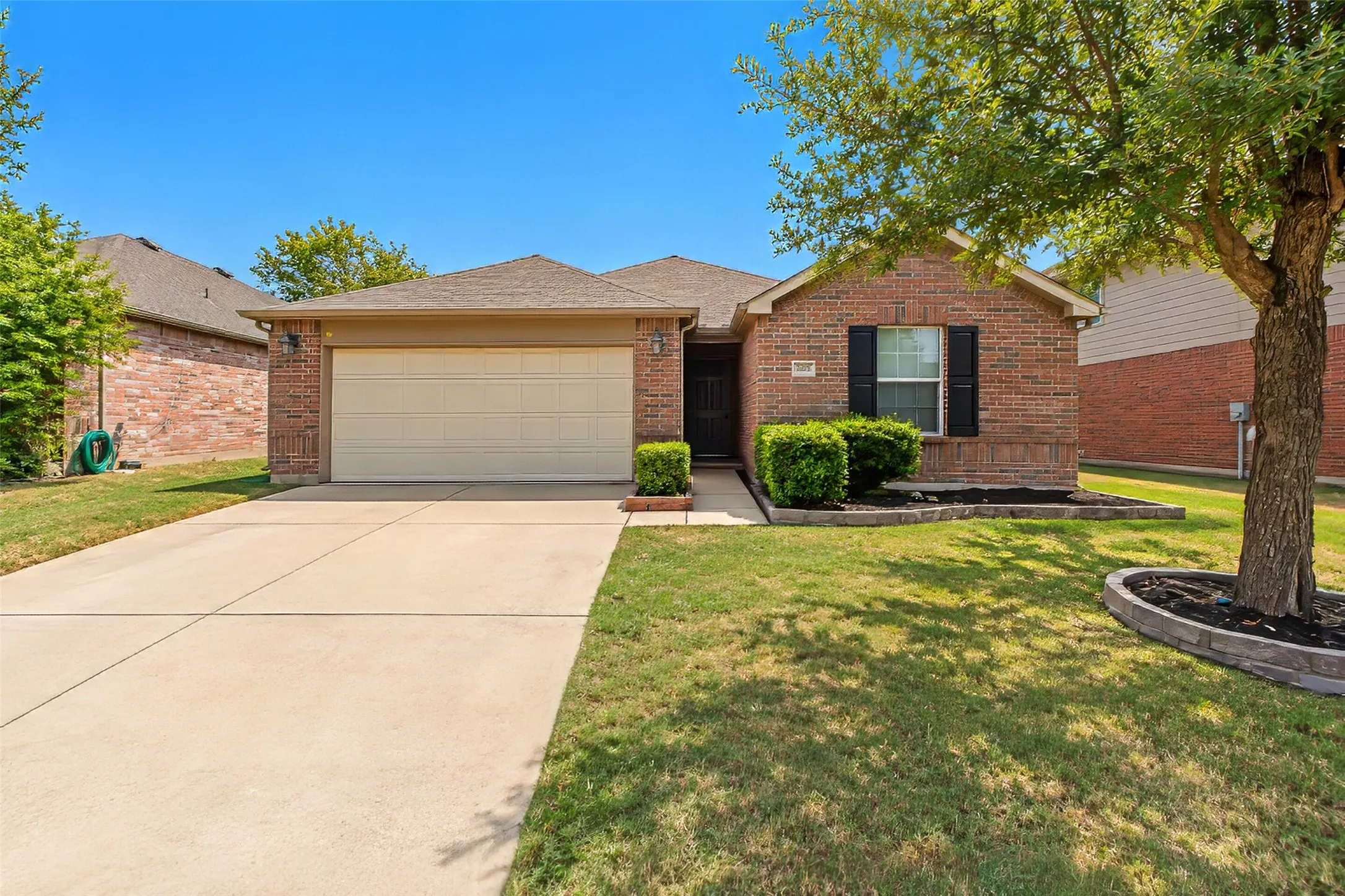 Single Family Residence For Rent in Tarrant County , 3208 Brixton Drive, Fort Worth, Texas 76137, 3 Bedroom, 2 Bathroom, 2 Garage spaces, 1,695 Sqft, built in 2011, mls#21375141, Real Estate Agent in Fort Worth, Homes For Rent in Tarrant county, Homes For Rent in Fort Worth, Realtor in Fort Worth Texas, Real Estate Brokerage Independent Realty Texas, Luminita Cordes Realtor