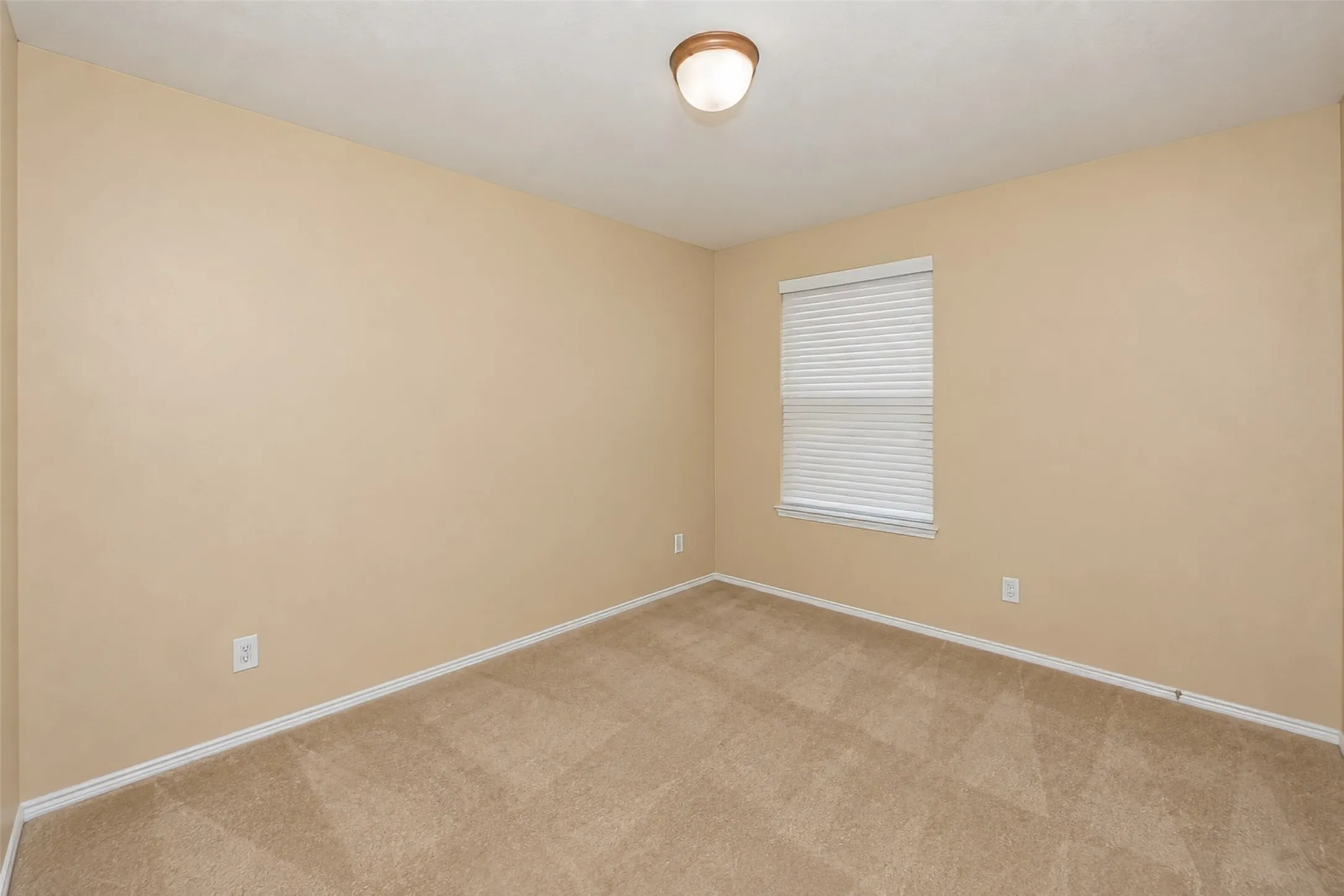 Single Family Residence For Rent in Tarrant County , 3208 Brixton Drive, Fort Worth, Texas 76137, 3 Bedroom, 2 Bathroom, 2 Garage spaces, 1,695 Sqft, built in 2011, mls#21375141, Real Estate Agent in Fort Worth, Homes For Rent in Tarrant county, Homes For Rent in Fort Worth, Realtor in Fort Worth Texas, Real Estate Brokerage Independent Realty Texas, Luminita Cordes Realtor