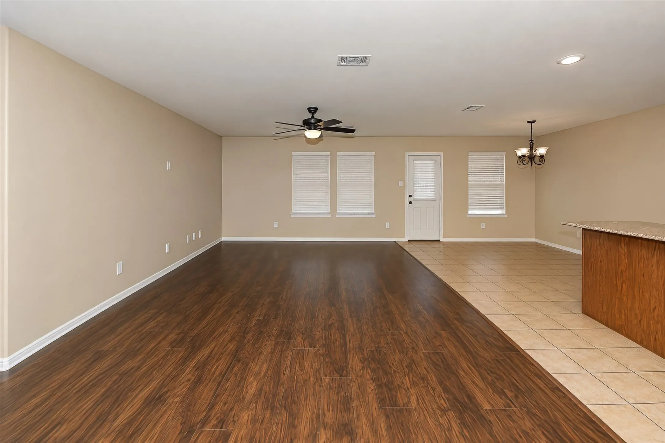 Single Family Residence For Rent in Tarrant County , 3208 Brixton Drive, Fort Worth, Texas 76137, 3 Bedroom, 2 Bathroom, 2 Garage spaces, 1,695 Sqft, built in 2011, mls#21375141, Real Estate Agent in Fort Worth, Homes For Rent in Tarrant county, Homes For Rent in Fort Worth, Realtor in Fort Worth Texas, Real Estate Brokerage Independent Realty Texas, Luminita Cordes Realtor