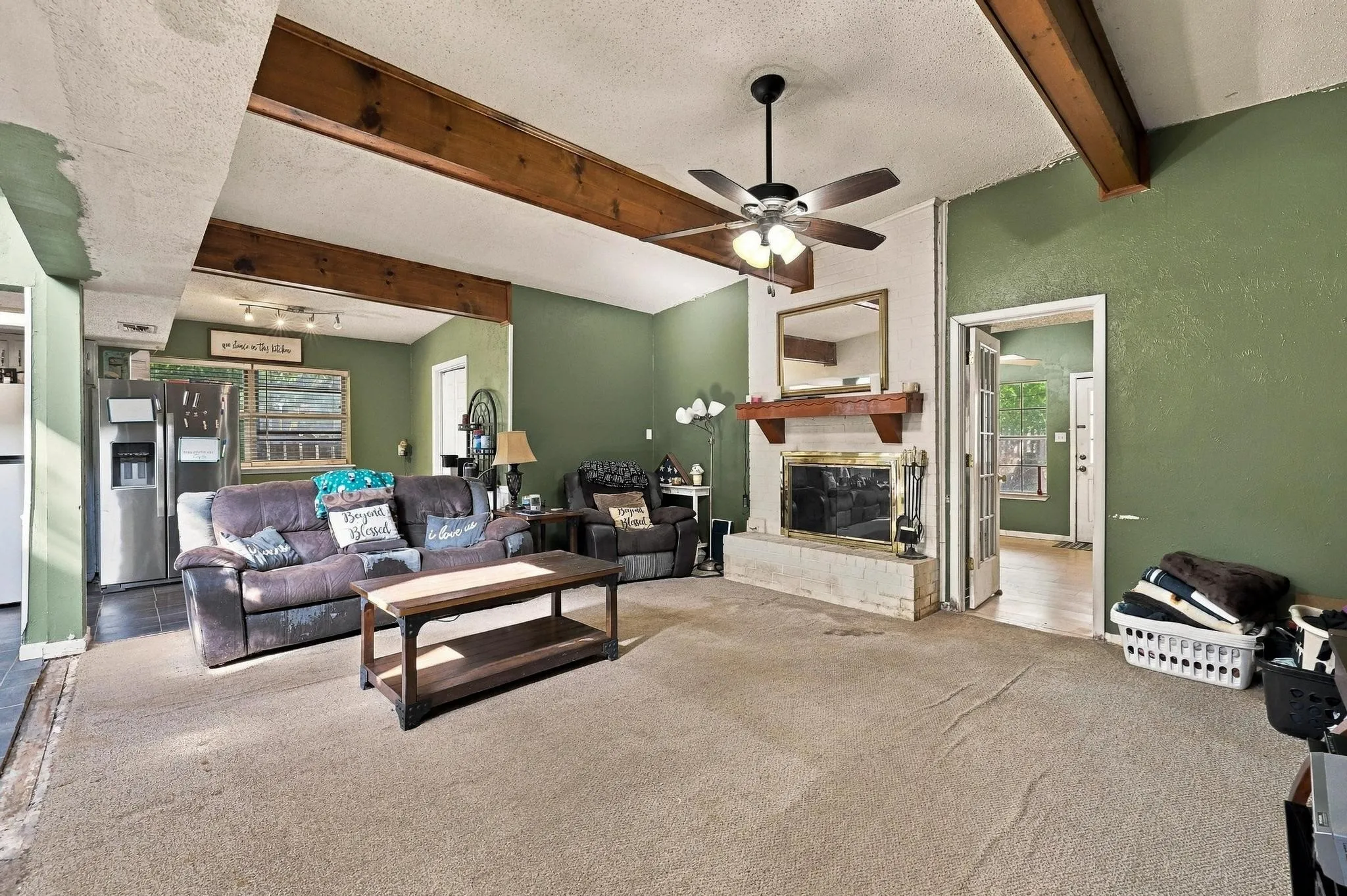 Single Family Residence For Sale in Grayson County , 5501 Camino Dos Lagos Drive, Sherman, Texas 75090, 4 Bedroom, 2 Bathroom, 2 Garage spaces, 2,559 Sqft, built in 1974, mls#21400926, Real Estate Agent in Sherman, Homes For Sale in Grayson county, Homes For Sale in Sherman, Realtor in Sherman Texas, Real Estate Brokerage Independent Realty Texas, Luminita Cordes Realtor