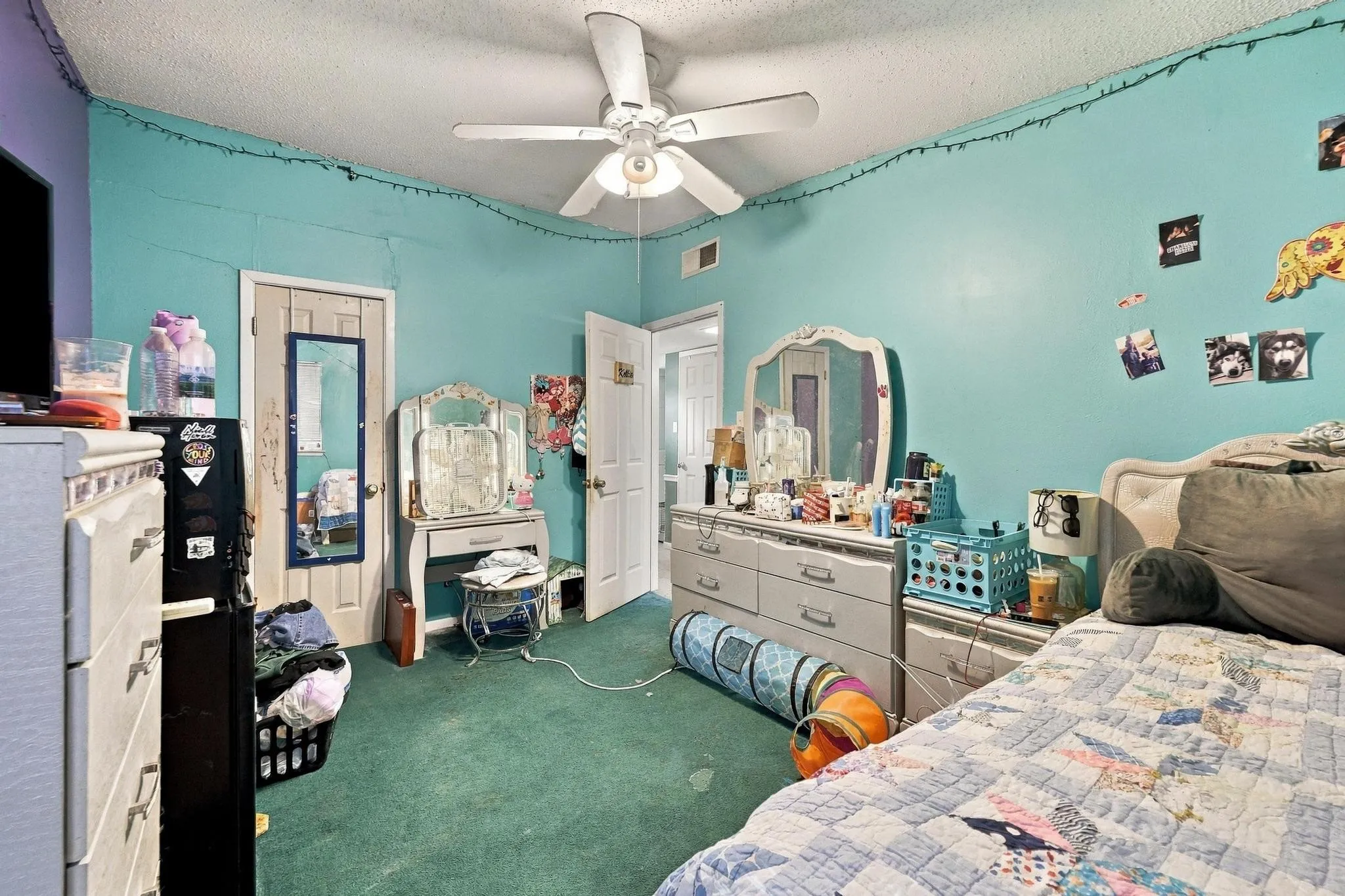 Single Family Residence For Sale in Grayson County , 5501 Camino Dos Lagos Drive, Sherman, Texas 75090, 4 Bedroom, 2 Bathroom, 2 Garage spaces, 2,559 Sqft, built in 1974, mls#21400926, Real Estate Agent in Sherman, Homes For Sale in Grayson county, Homes For Sale in Sherman, Realtor in Sherman Texas, Real Estate Brokerage Independent Realty Texas, Luminita Cordes Realtor