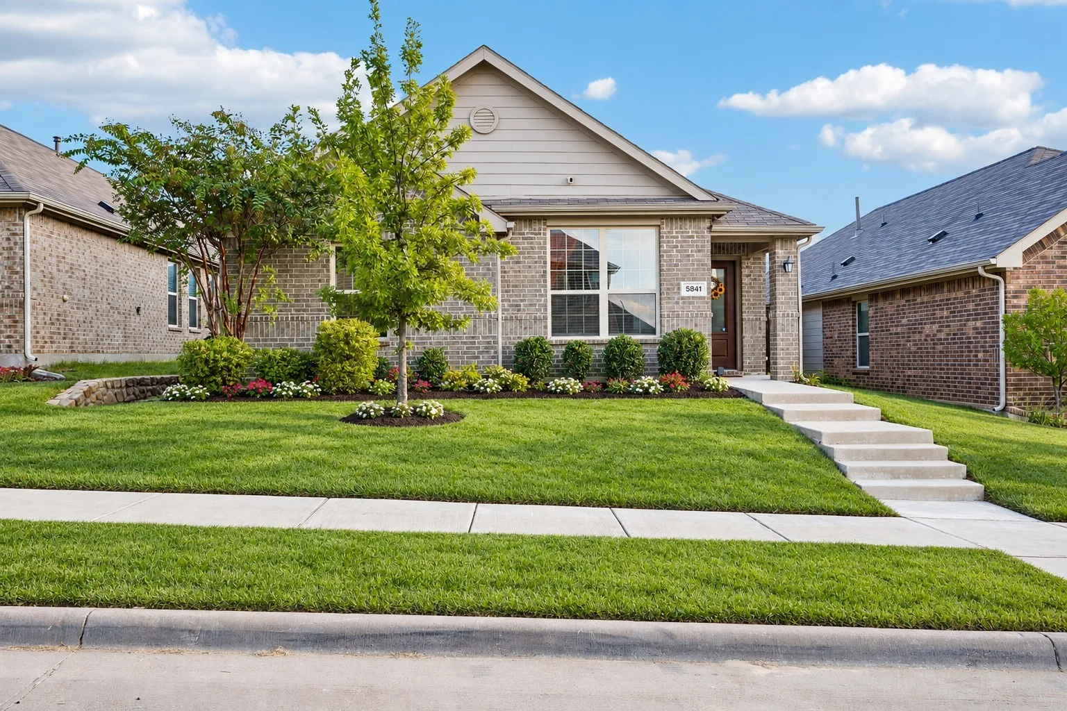 Single Family Residence For Sale in Tarrant County , 5841 Japonica Street, Fort Worth, Texas 76123, 3 Bedroom, 2 Bathroom, 2 Garage spaces, 1,489 Sqft, built in 2020, mls#21394862, Real Estate Agent in Fort Worth, Homes For Sale in Tarrant county, Homes For Sale in Fort Worth, Realtor in Fort Worth Texas, Real Estate Brokerage Independent Realty Texas, Luminita Cordes Realtor