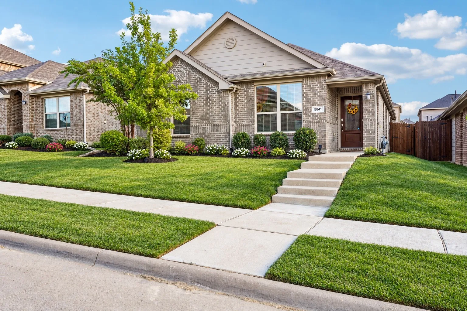 Single Family Residence For Sale in Tarrant County , 5841 Japonica Street, Fort Worth, Texas 76123, 3 Bedroom, 2 Bathroom, 2 Garage spaces, 1,489 Sqft, built in 2020, mls#21394862, Real Estate Agent in Fort Worth, Homes For Sale in Tarrant county, Homes For Sale in Fort Worth, Realtor in Fort Worth Texas, Real Estate Brokerage Independent Realty Texas, Luminita Cordes Realtor